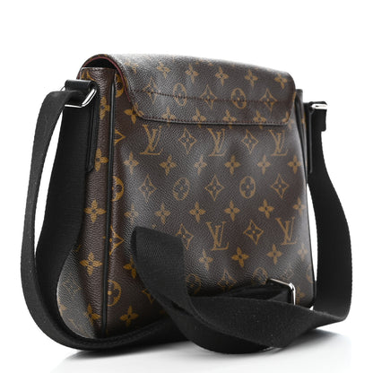 Louis Vuitton Monogram Macassar District PM 2 of 4