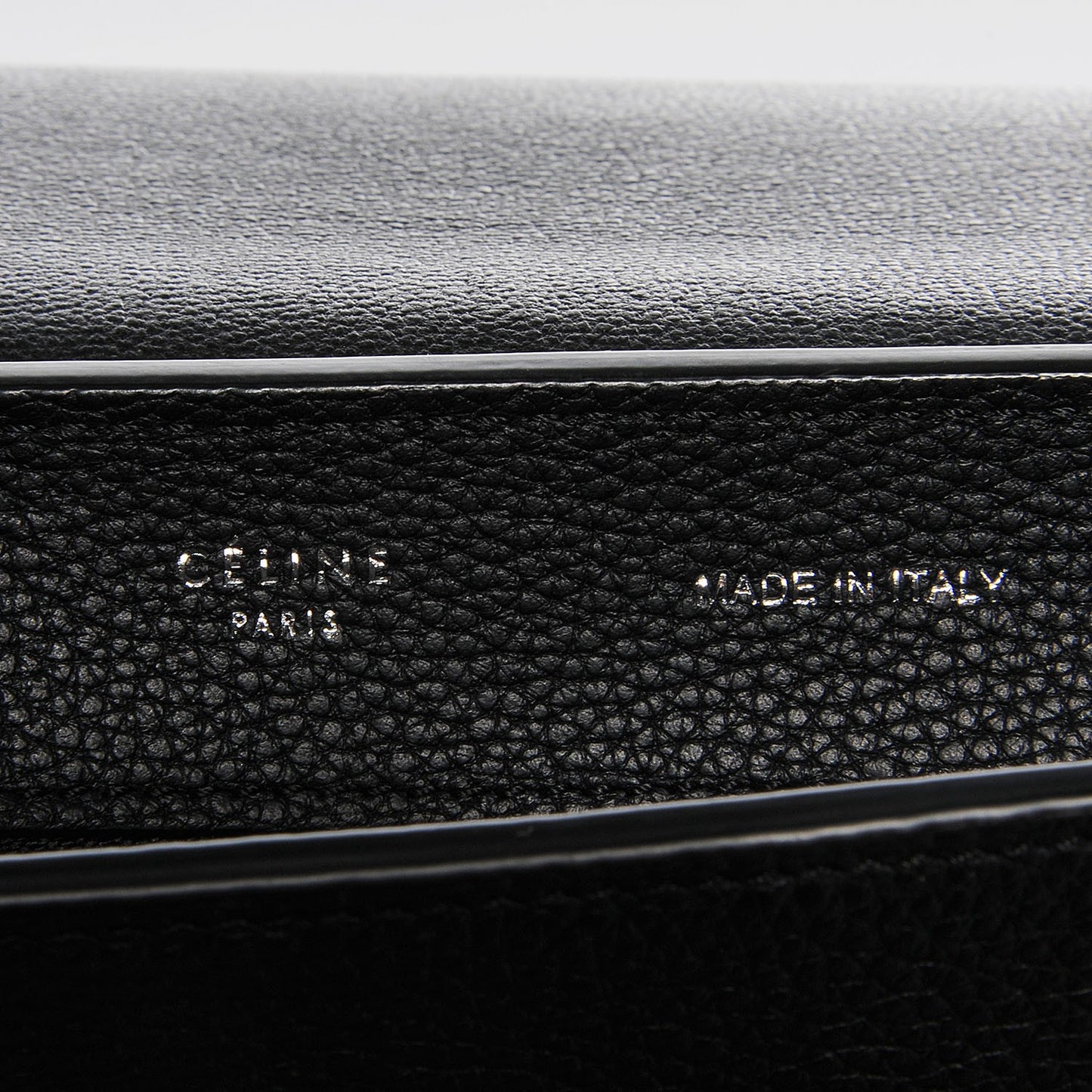 Drummed Calfskin Suede Medium Trapeze Black