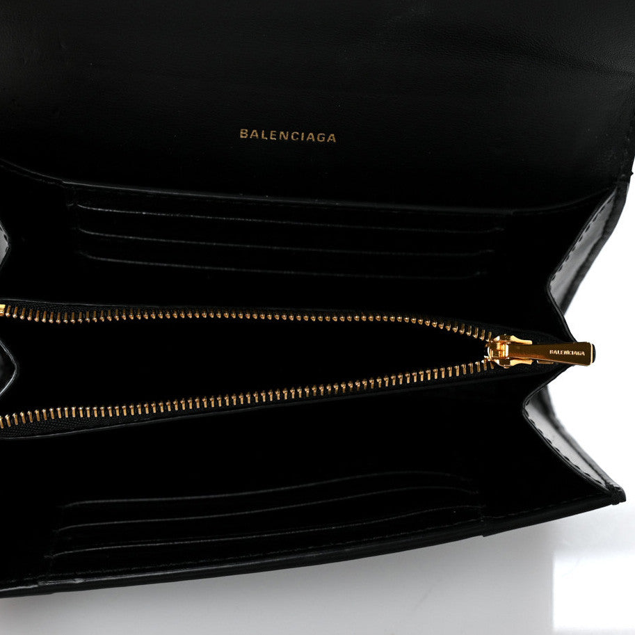 Shiny Box Calfskin Medium Hourglass Wallet Black