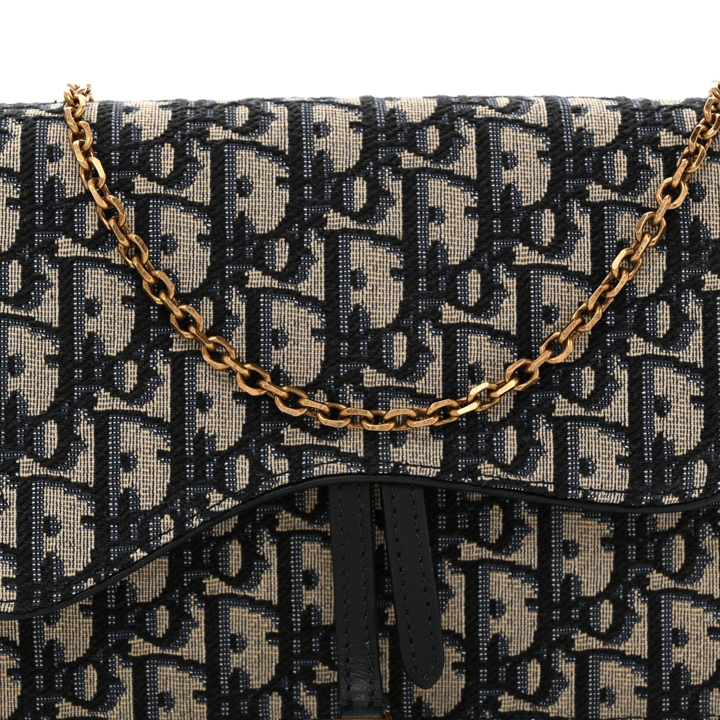 Oblique Saddle Chain Pouch Blue