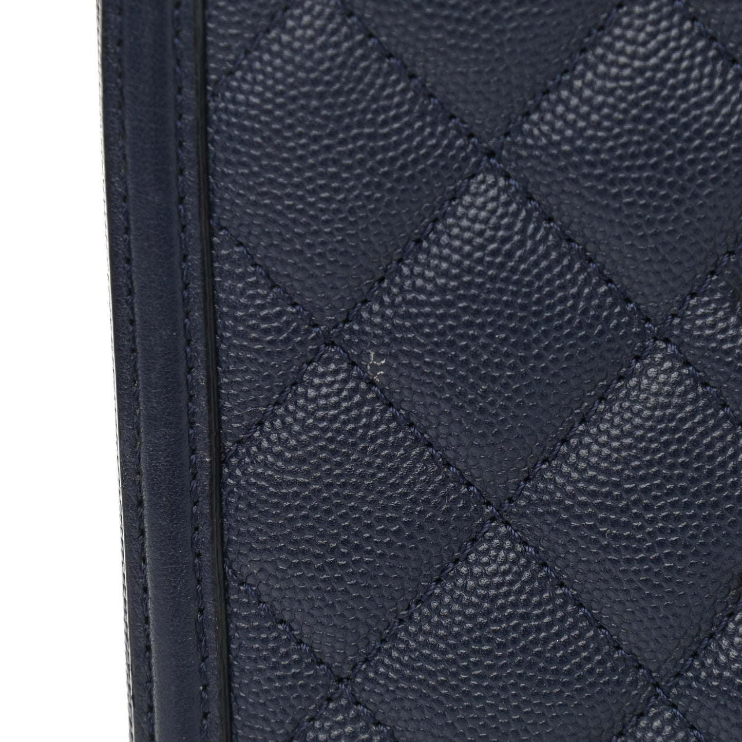 Caviar Quilted Medium CC Filigree Vanity Case Navy