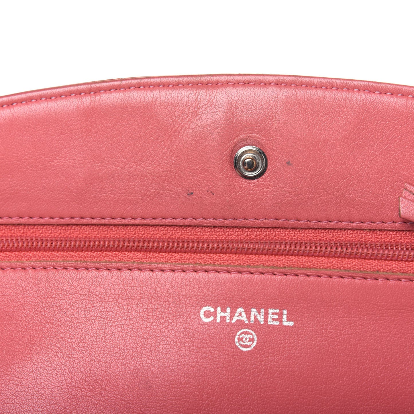 Patent Quilted Brilliant Wallet On Chain WOC Pink