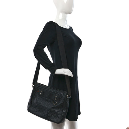 Gucci Guccissima Flat Messenger Bag Black 2 of 13