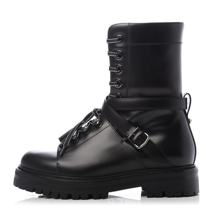 Valentino Garavani Smooth Calfskin Rockstud Buckled 25mm Combat Boots 37 Black 1 of 8