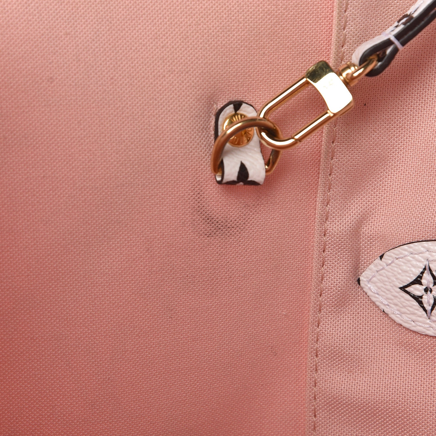 Louis Vuitton Monogram Giant Neverfull MM Rouge 10 of 14