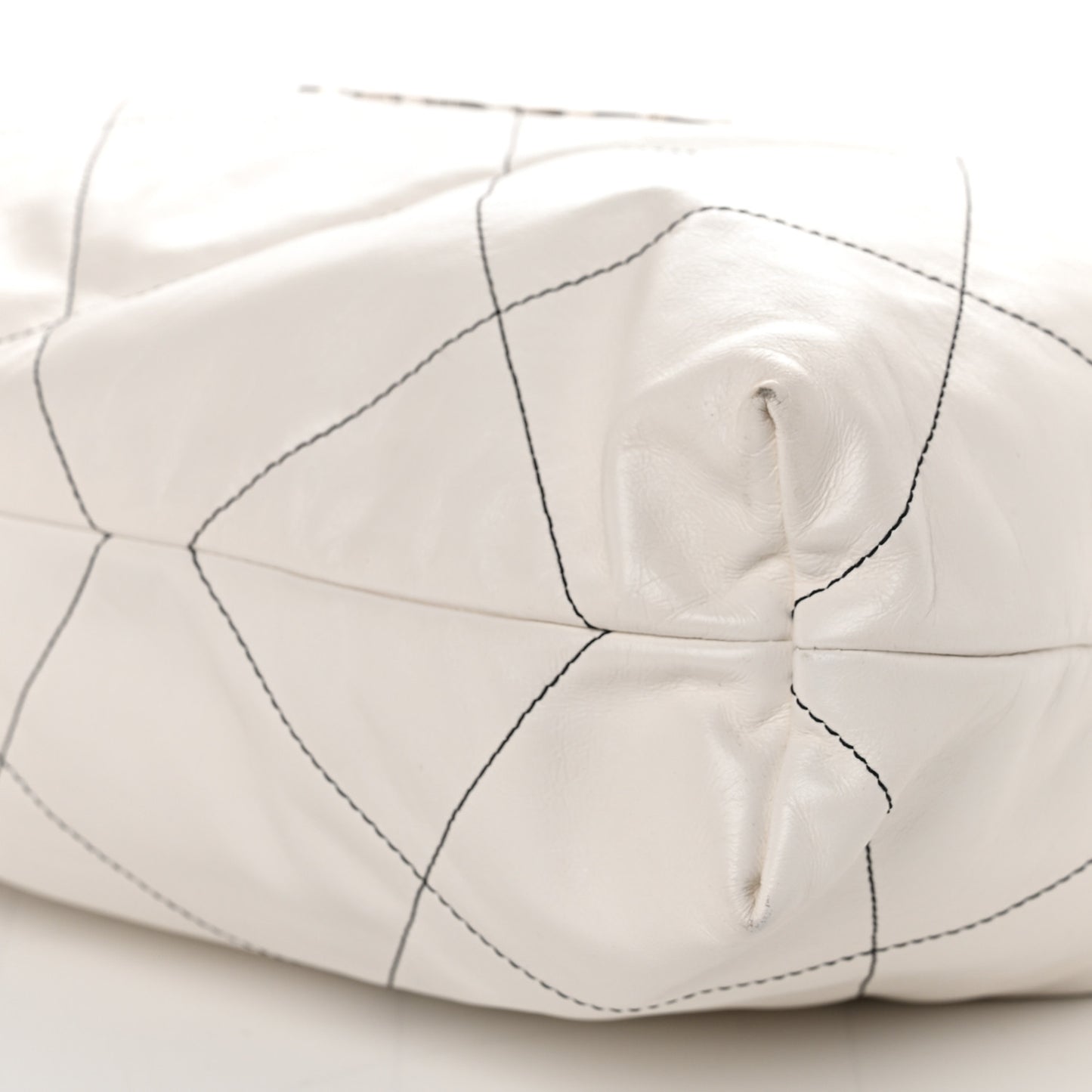 Shiny Calfskin Quilted Chanel 22 White Black