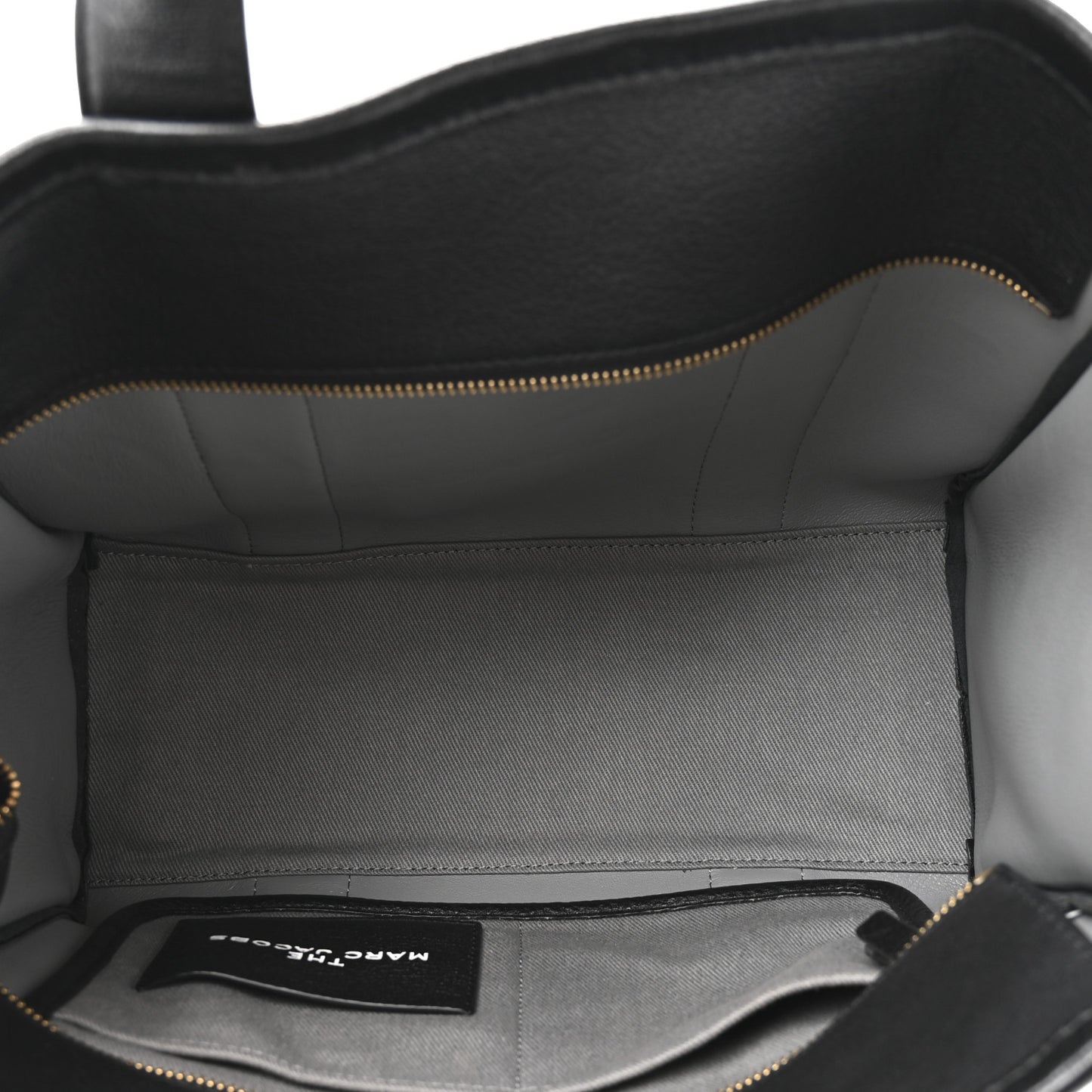 Grained Calfskin Medium The Tote Bag Black