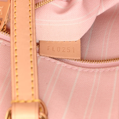 Louis Vuitton Monogram Giant By The Pool Hawaii Onthego GM Light Pink 7 of 10