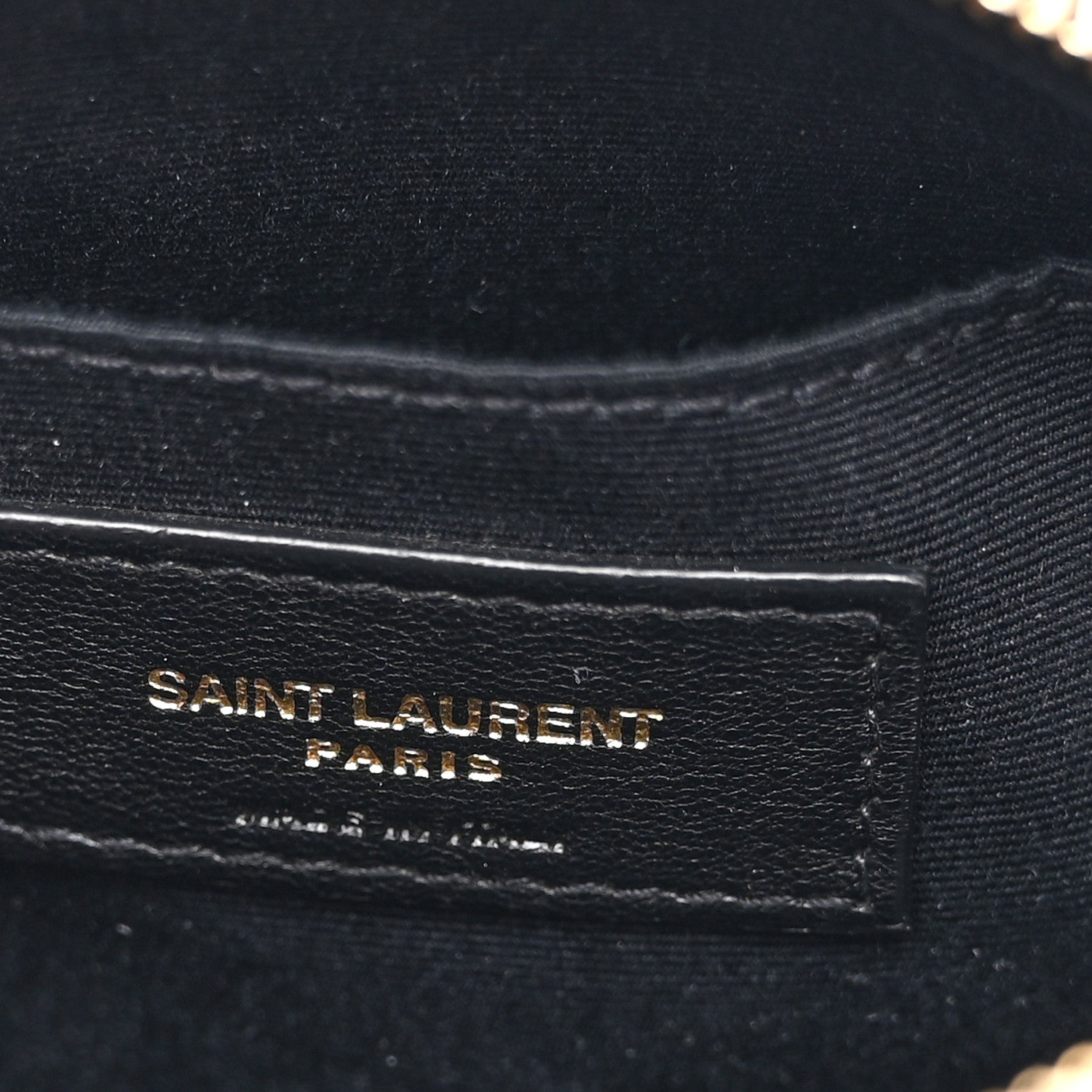 Saint Laurent Grain De Poudre Matelasse Chevron Quilted Round Vinyle Camera Bag Black 6 of 10