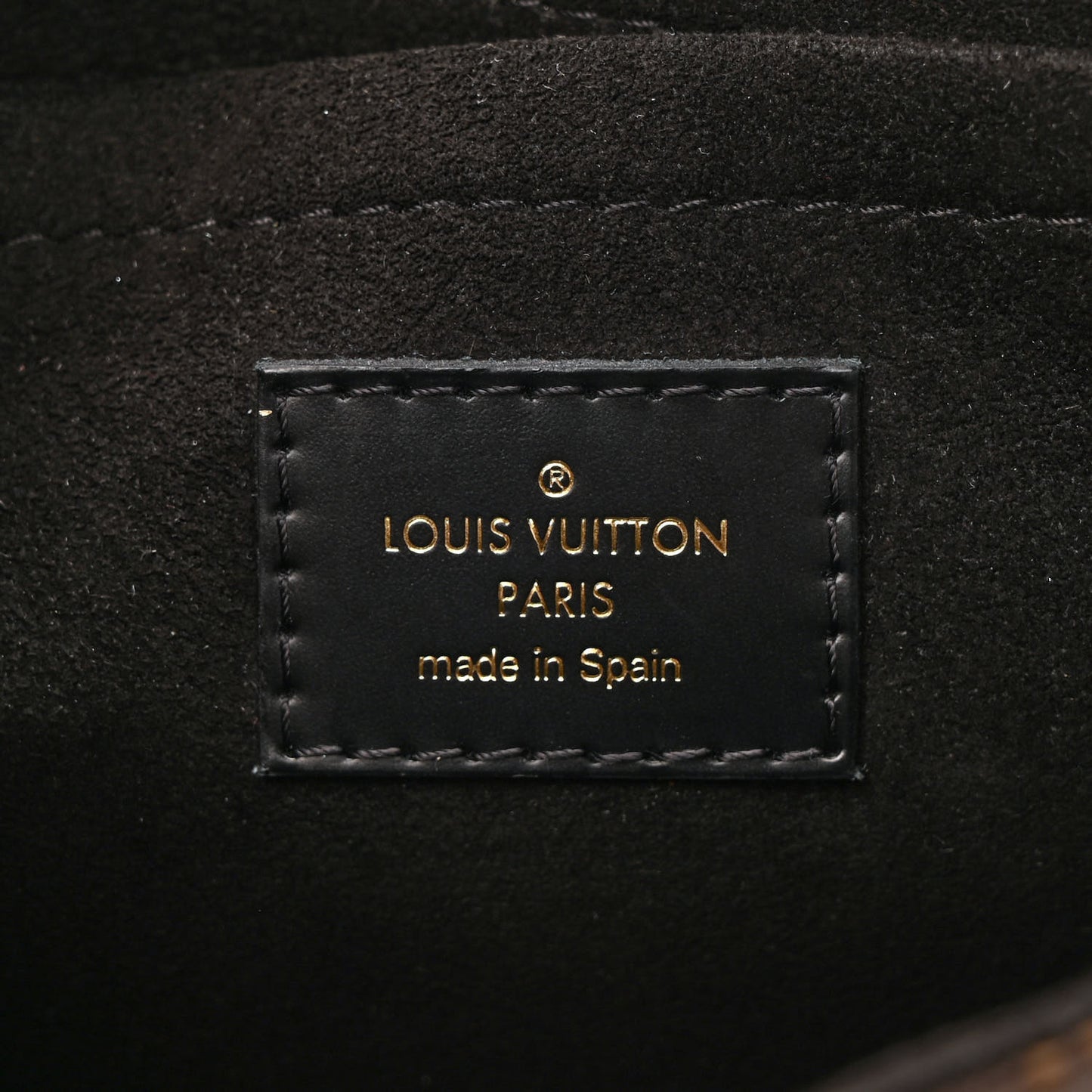 Epi Monogram Saint Michel Black