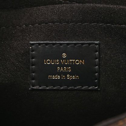 Louis Vuitton Epi Monogram Saint Michel Black 6 of 11
