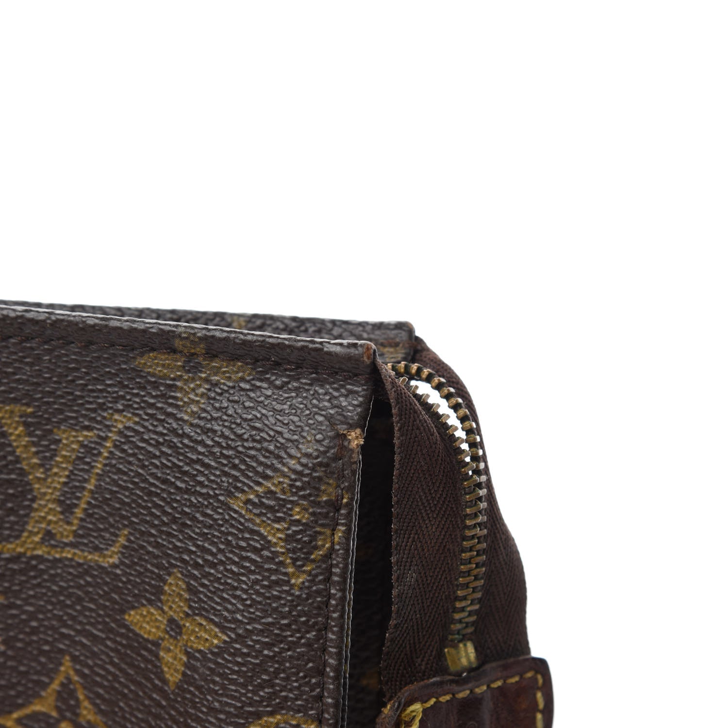 Louis Vuitton Monogram Toiletry Pouch 26 14 of 22