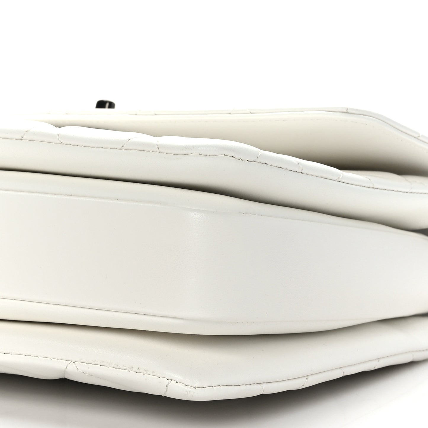 Lambskin Quilted Medium Trendy CC Flap Dual Handle Bag White