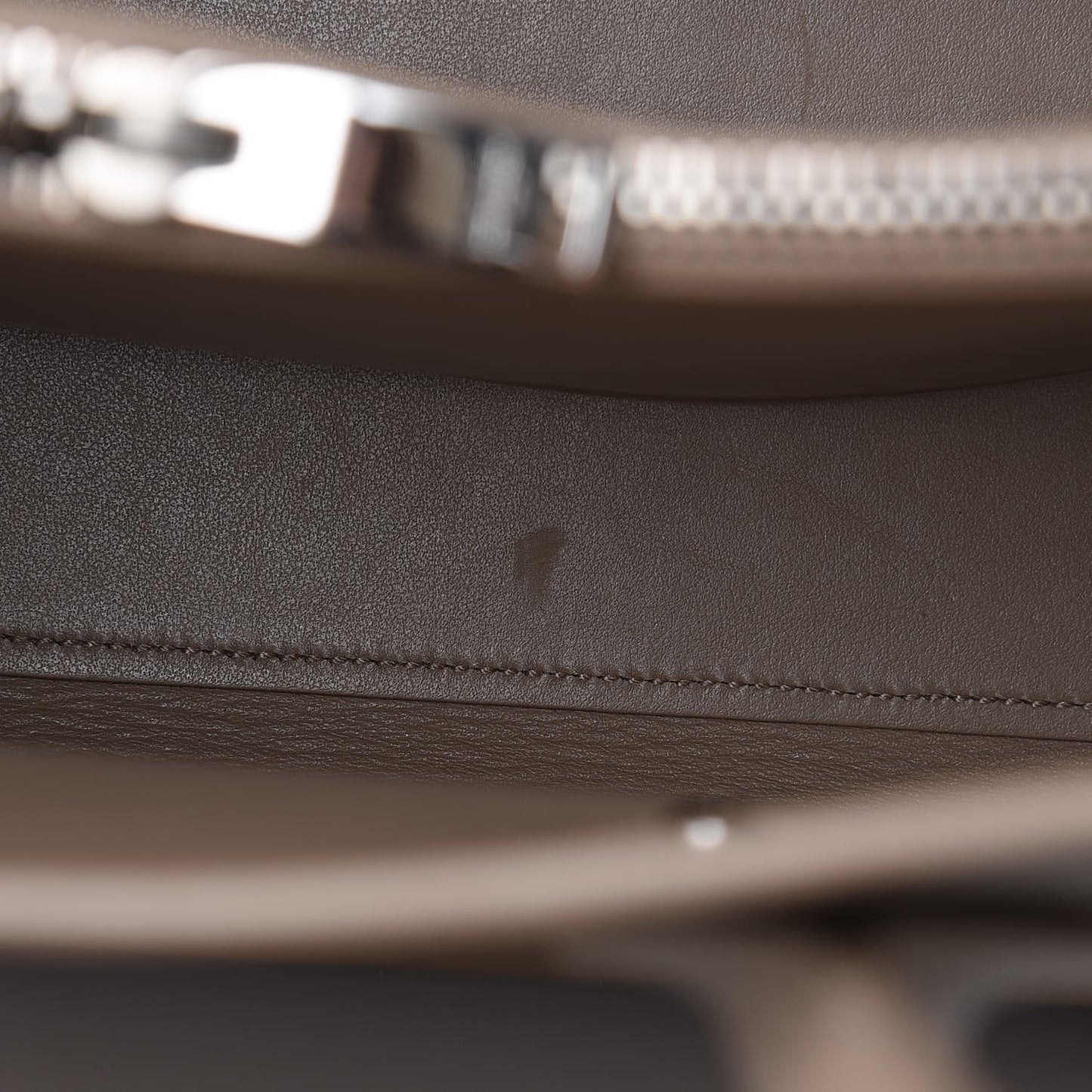 Grained Calfskin Small Sac De Jour Nude Powder