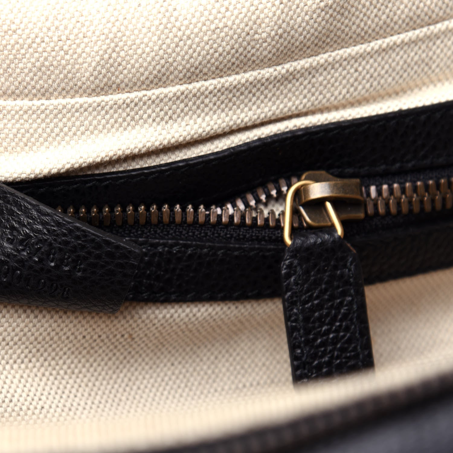 Gucci Grained Calfskin Logo Duffle Bag Black 6 of 9