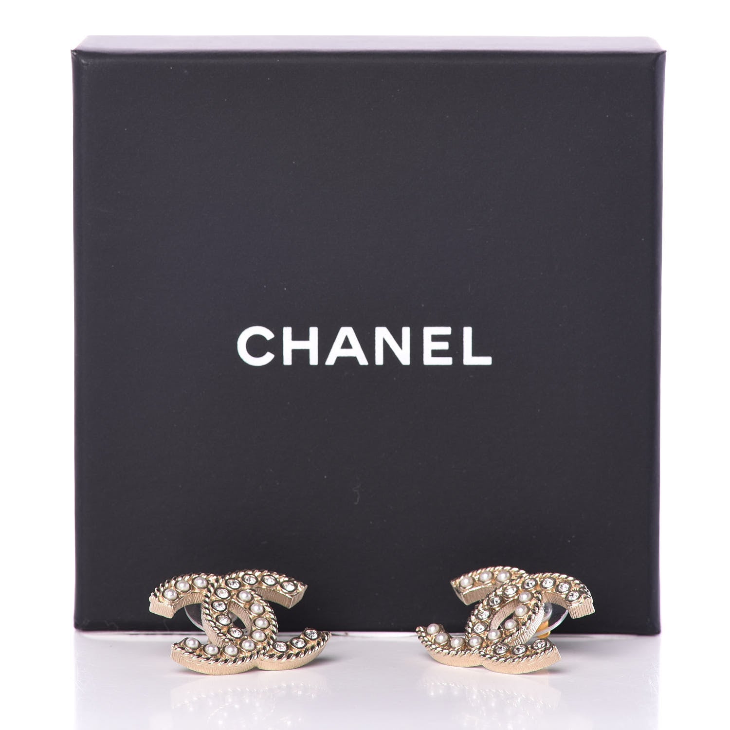 Chanel Pearl Crystal April In Paris CC Earrings Light Gold 4 of 4