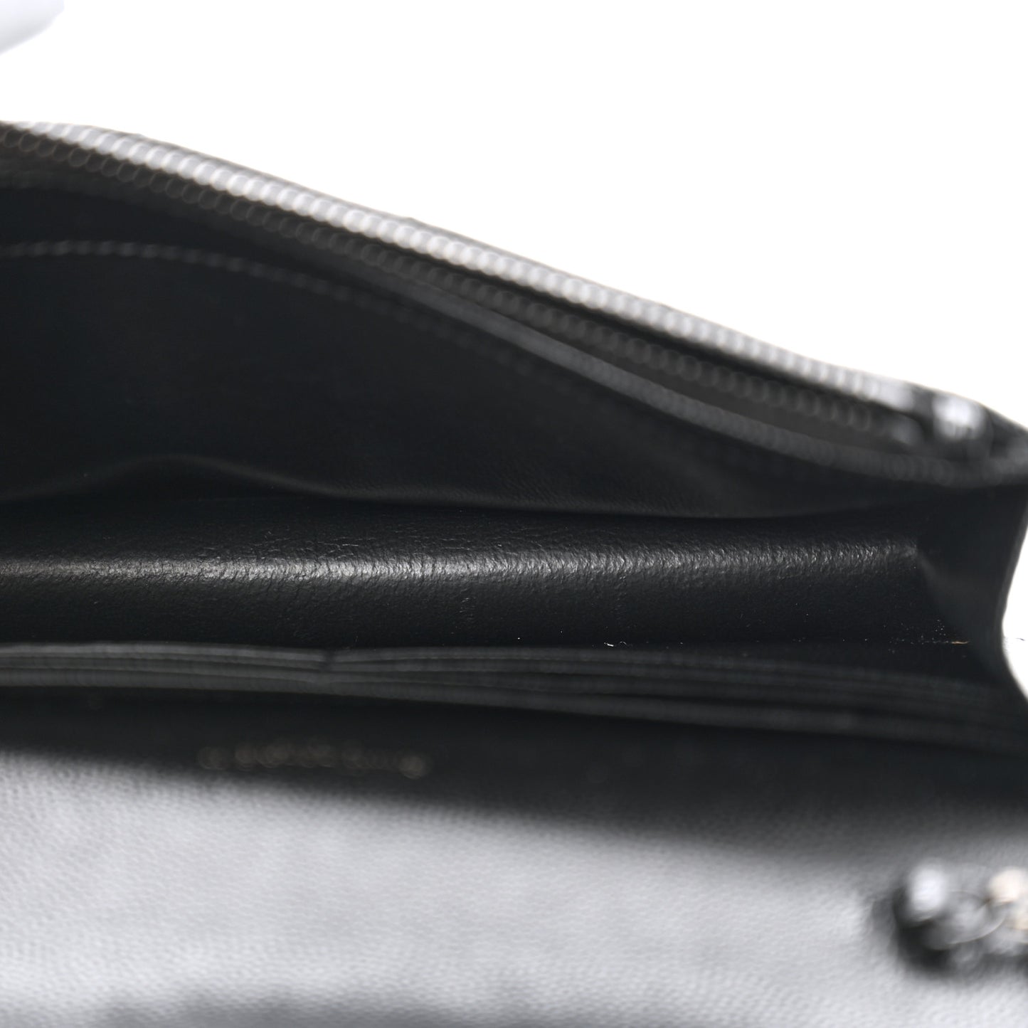 Grain De Poudre Matelasse Chevron Monogram Monochrome Envelope Chain Wallet Black