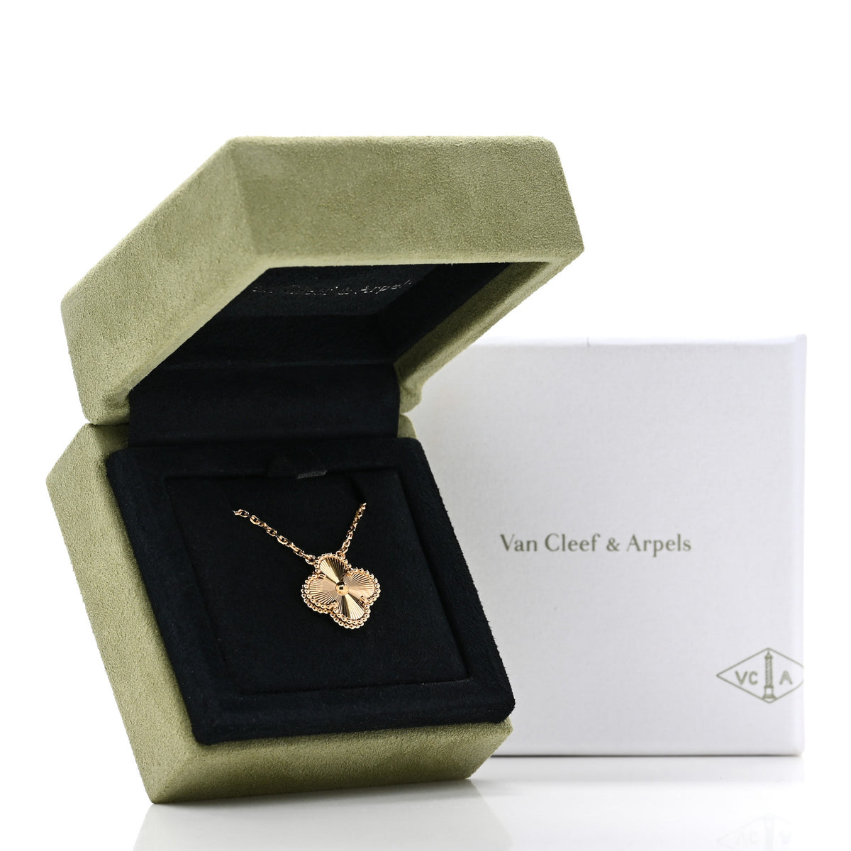 18K Yellow Gold Guilloche Vintage Alhambra Pendant Necklace