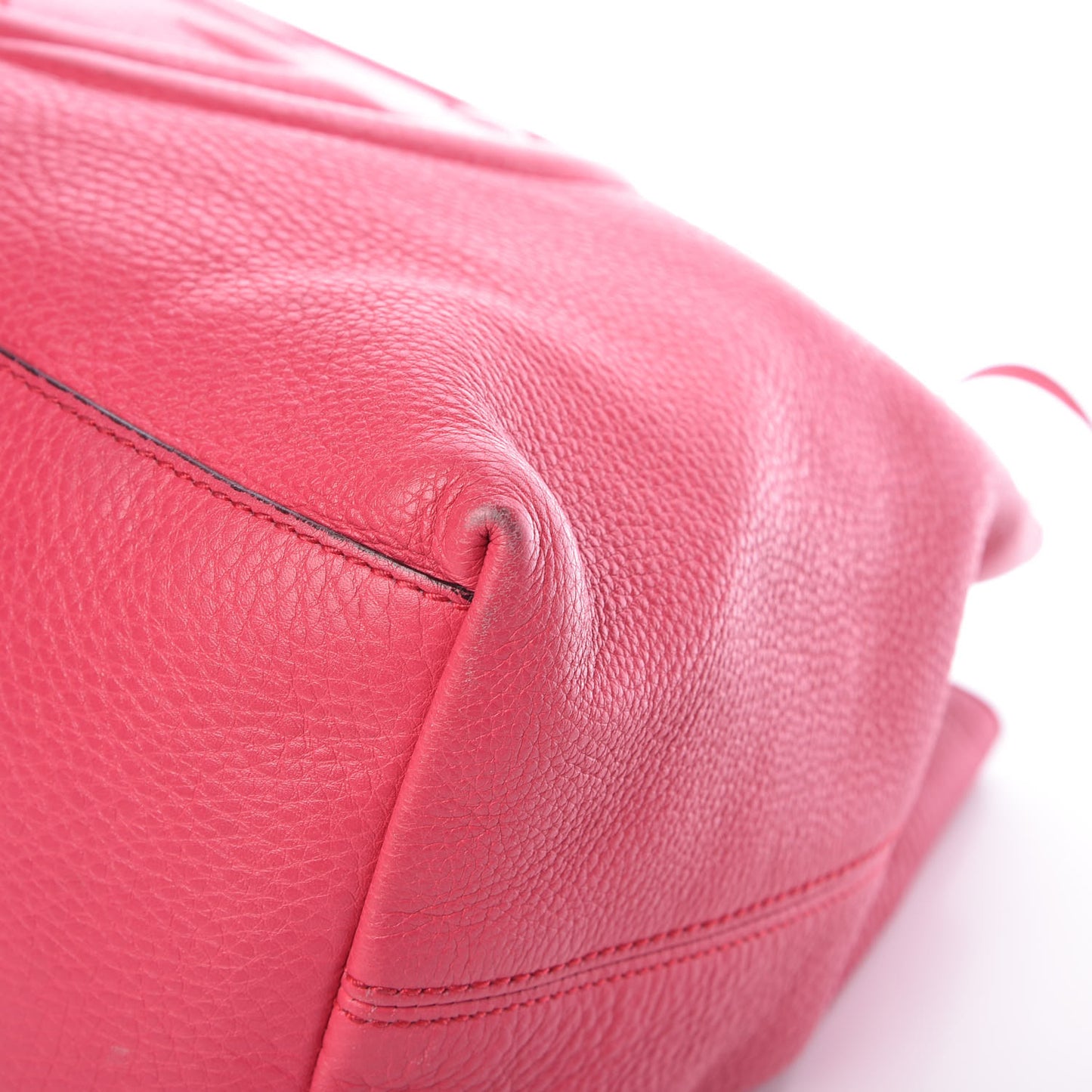 Pebbled Calfskin Medium Soho Chain Shoulder Bag Pink