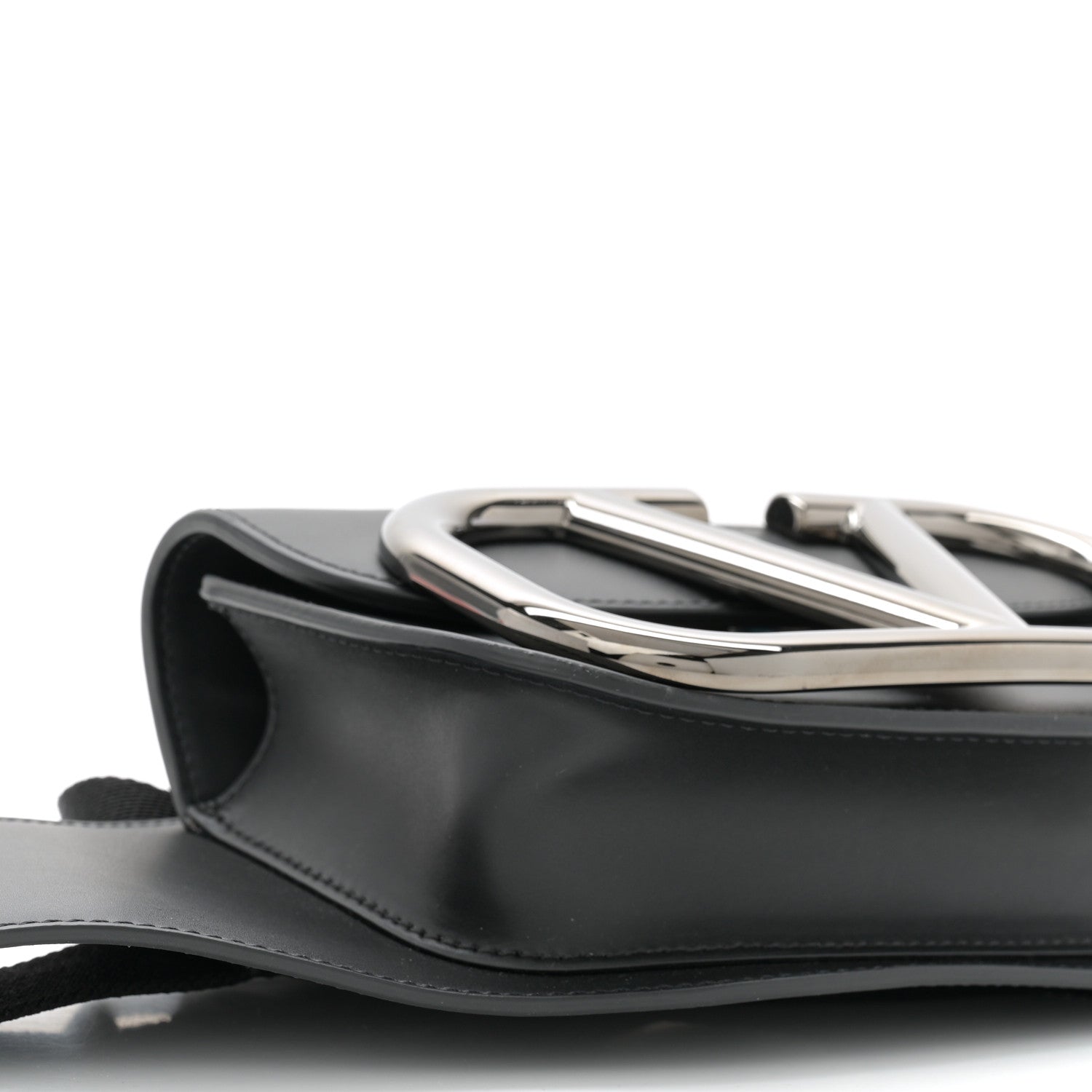 Valentino Garavani Calfskin Supervee Belt Bag Black 8 of 9