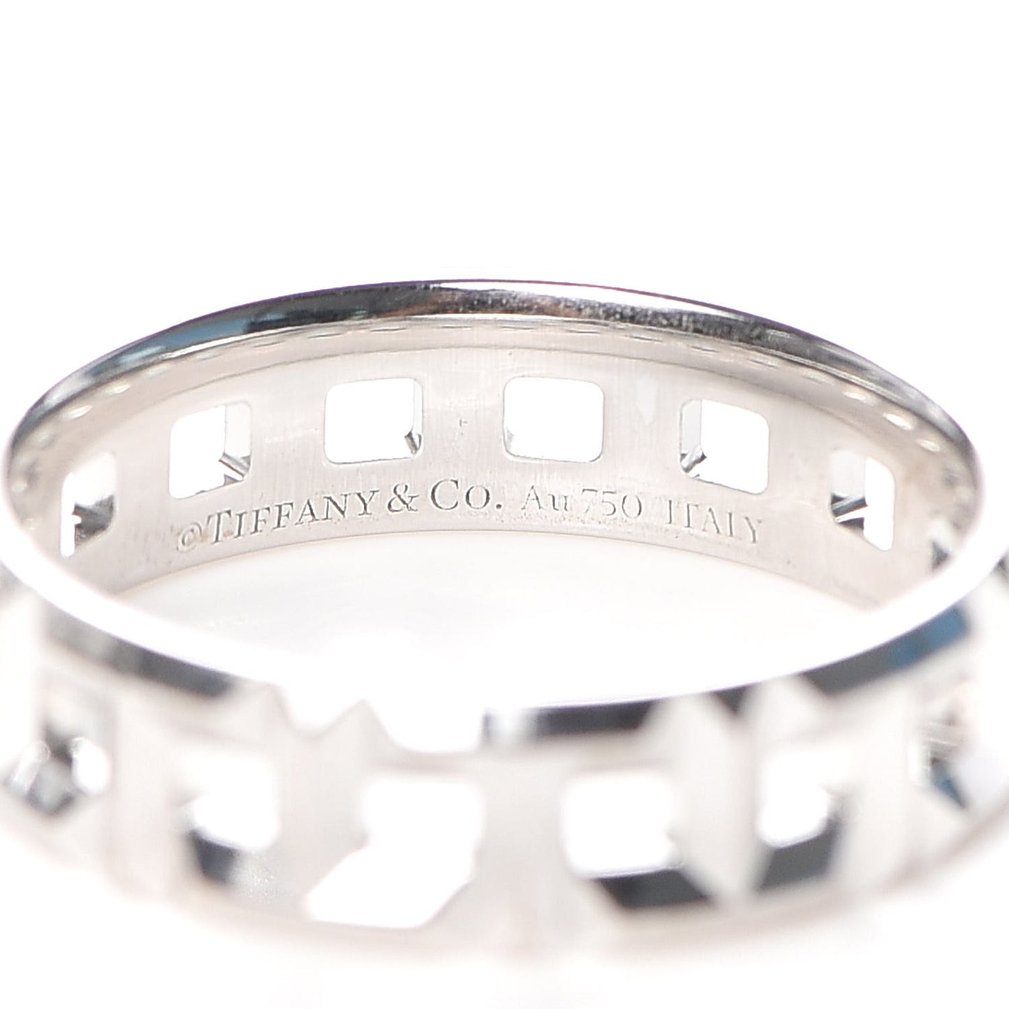 18K White Gold T True Wide Ring 57 8