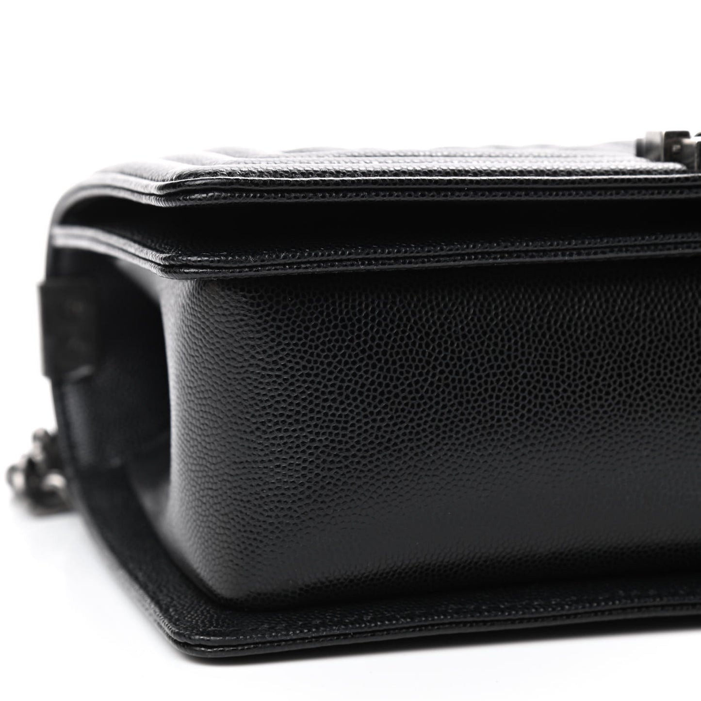 Caviar Quilted Medium Boy Flap Black