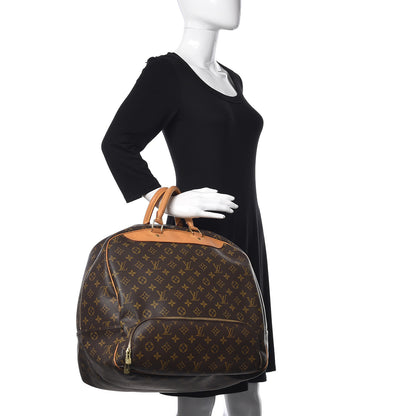Louis Vuitton Monogram Evasion Sports Bag 2 of 15