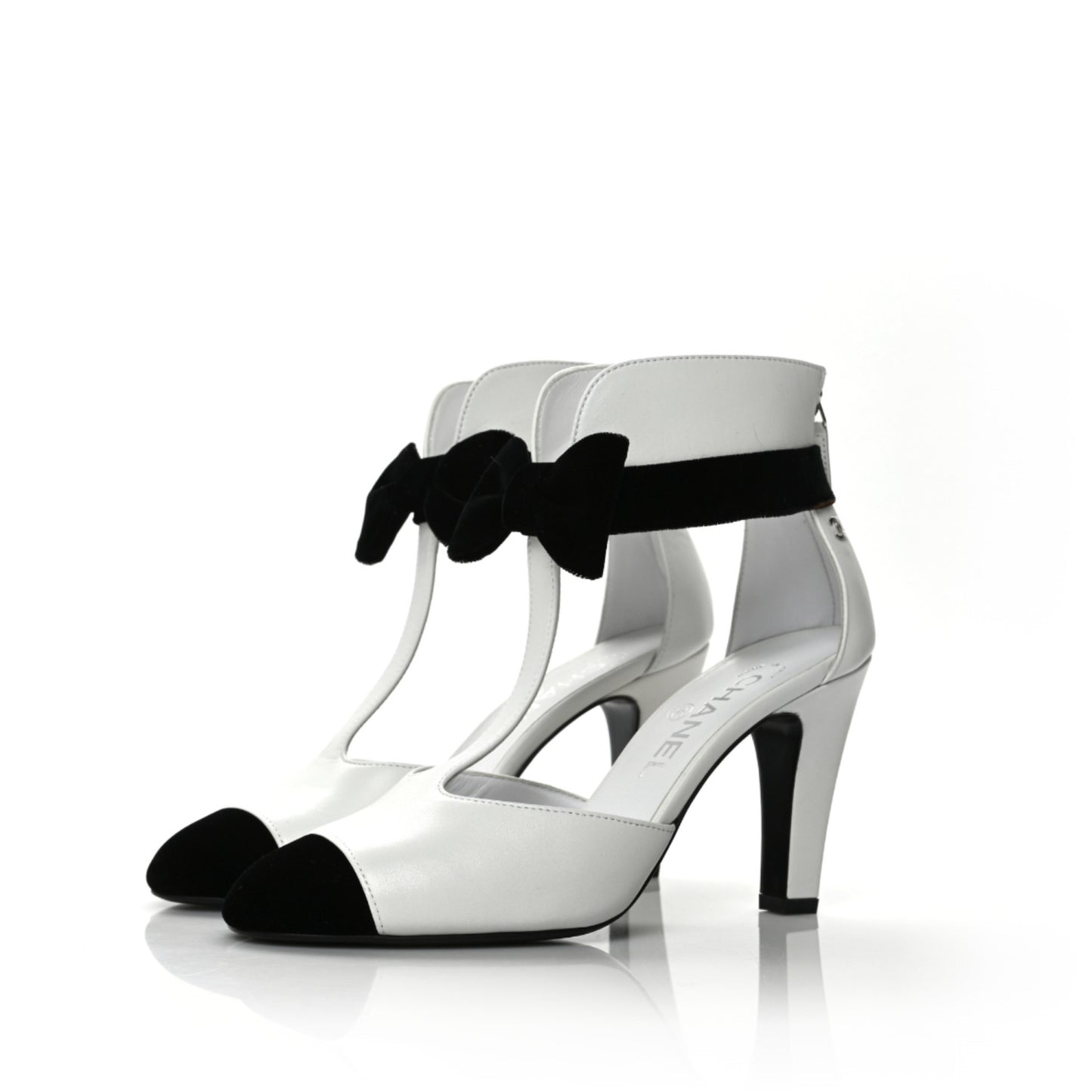 Lambskin Velvet Cap Toe Bow Pumps 36 Black White