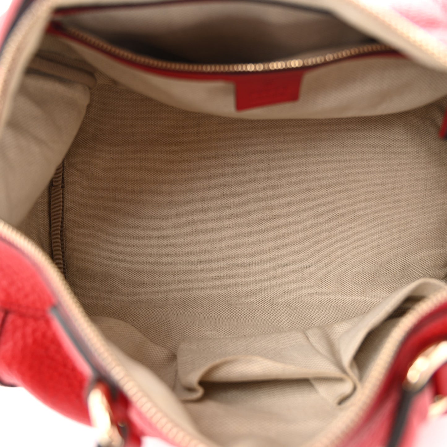 Pebbled Calfskin Medium Soho Boston Red