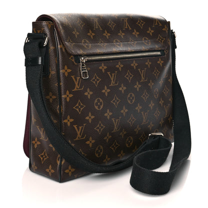 Louis Vuitton Monogram Macassar District MM 2 of 9