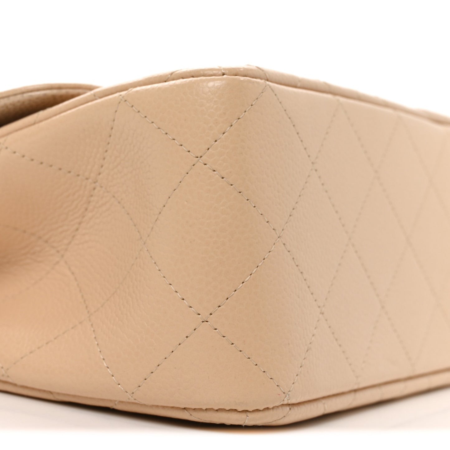 Caviar Quilted Jumbo Double Flap Beige Clair