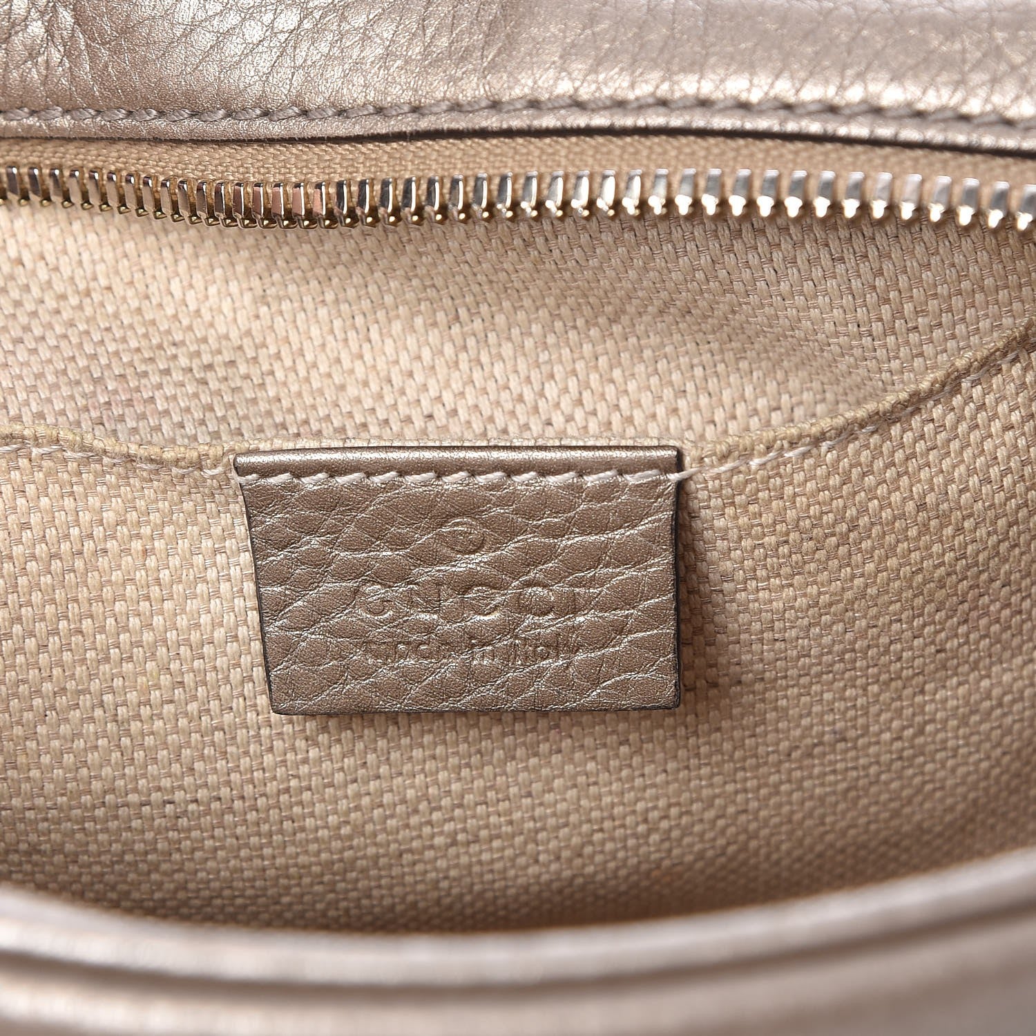 Gucci Metallic Pebbled Calfskin Small Soho Disco Bag Golden Beige 6 of 9