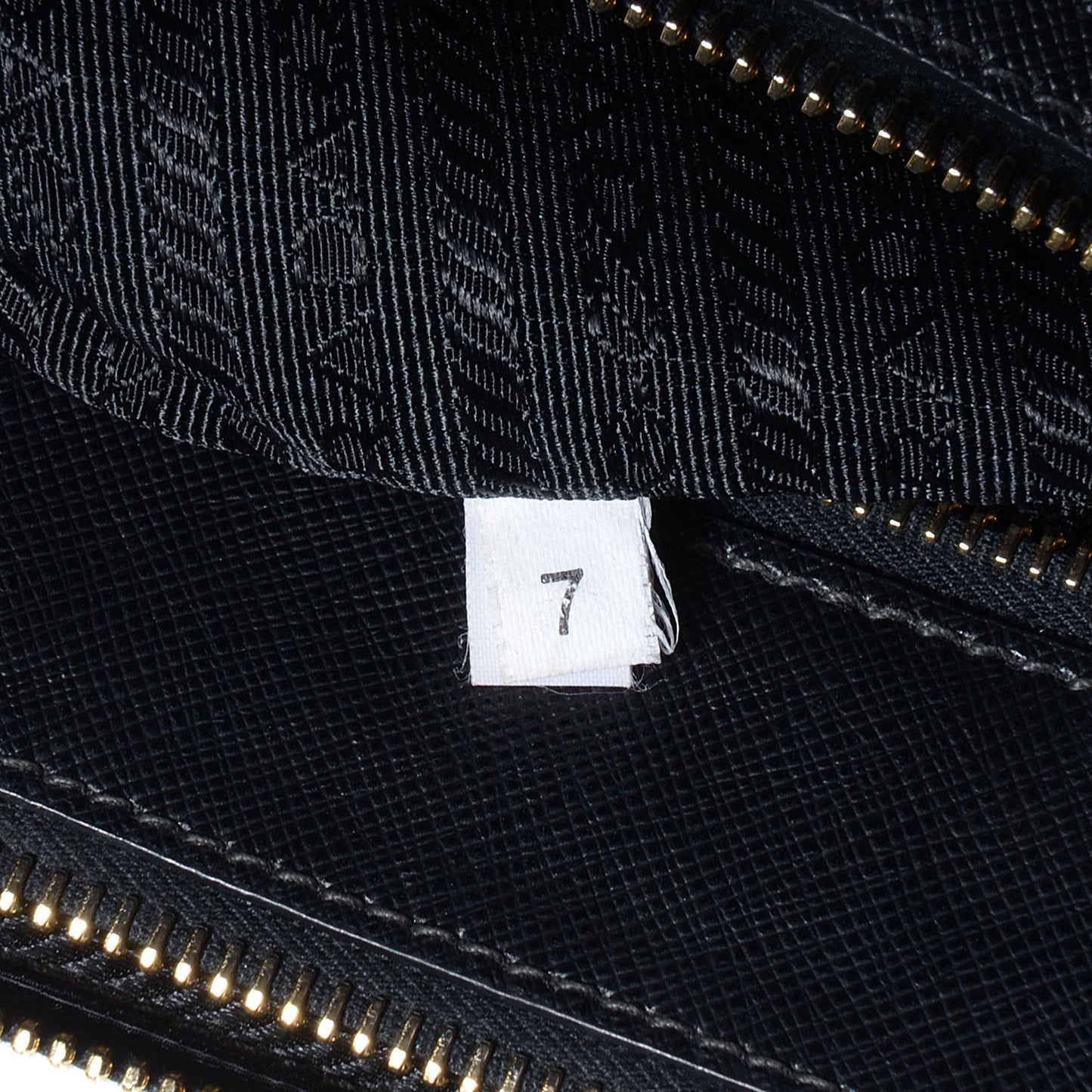 Saffiano Lux Large Double Zip Tote Nero Black