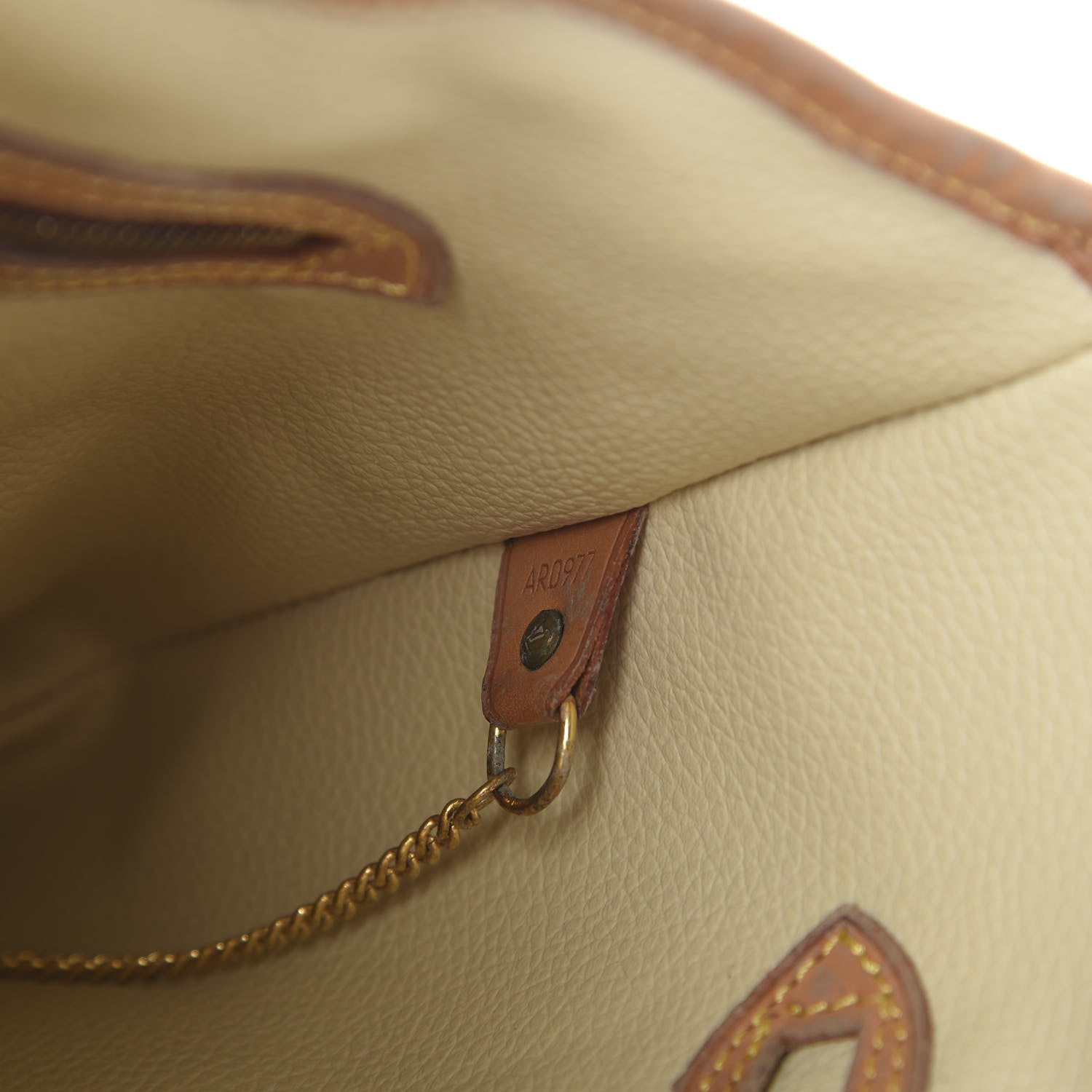 Louis Vuitton Monogram Bucket 27 6 of 22