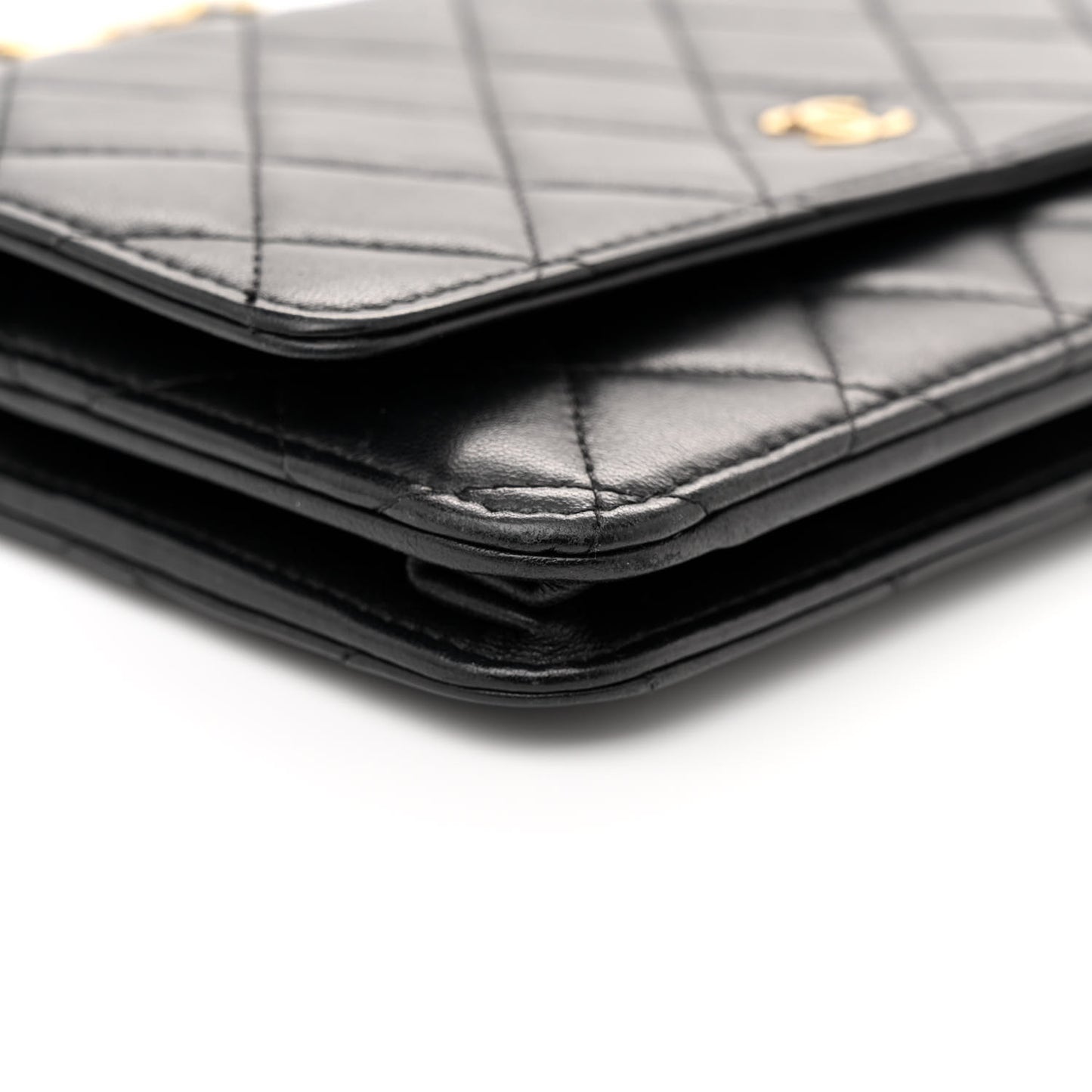 Lambskin Quilted Wallet On Chain WOC Black