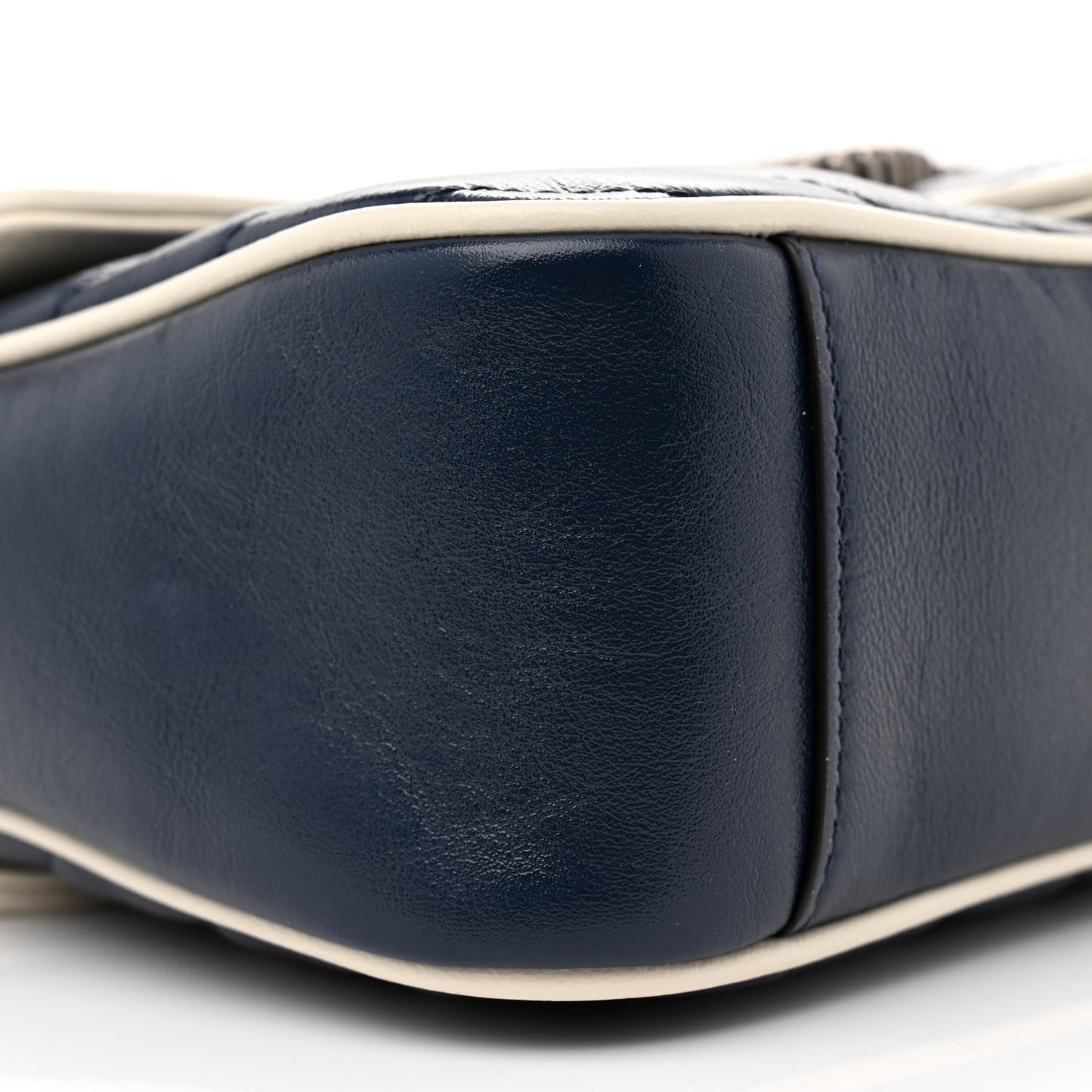 Vintage Effect Calfskin Matelasse Diagonal Small Torchon GG Marmont Shoulder Bag Blue Agata Mystic White