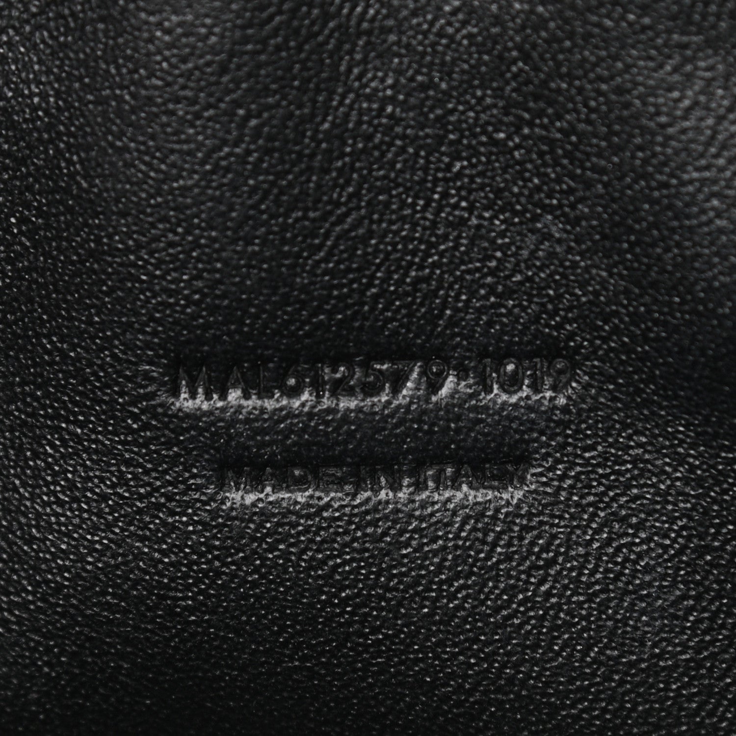 Saint Laurent Grain De Poudre Matelasse Monogram Mini Lou Camera Bag Marble Pink 8 of 9