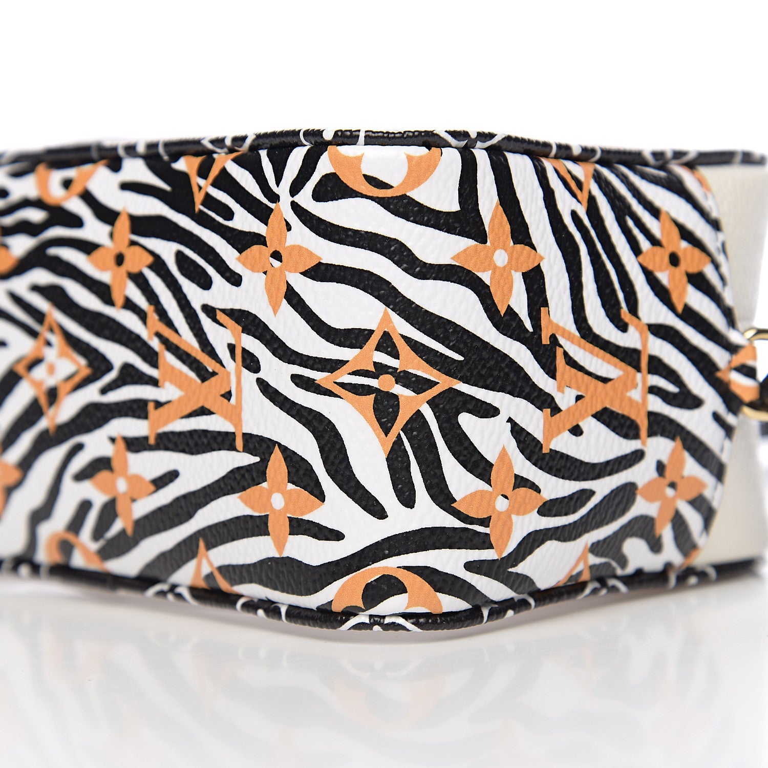 Louis Vuitton Monogram Giant Jungle Beach Pouch Ivory 9 of 9