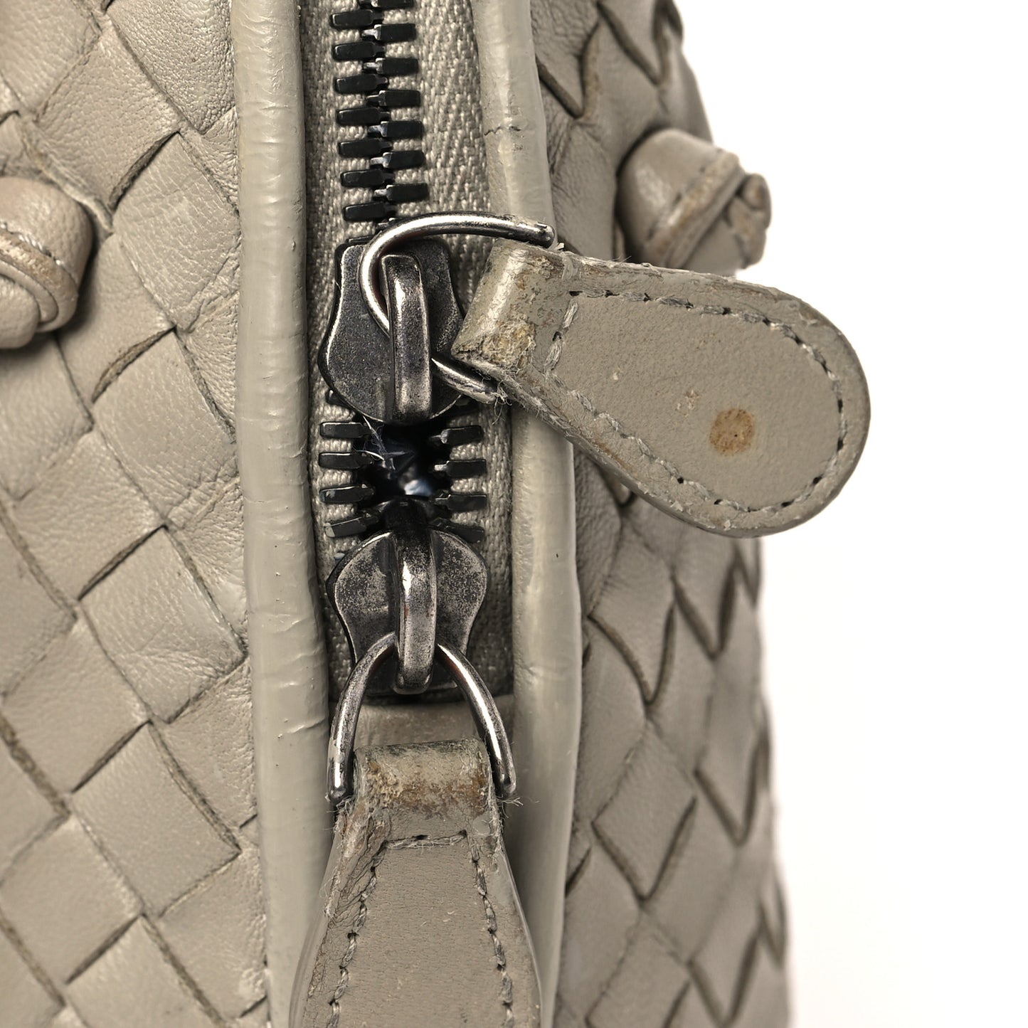 Nappa Intrecciato Nodini Crossbody Messenger Light Grey