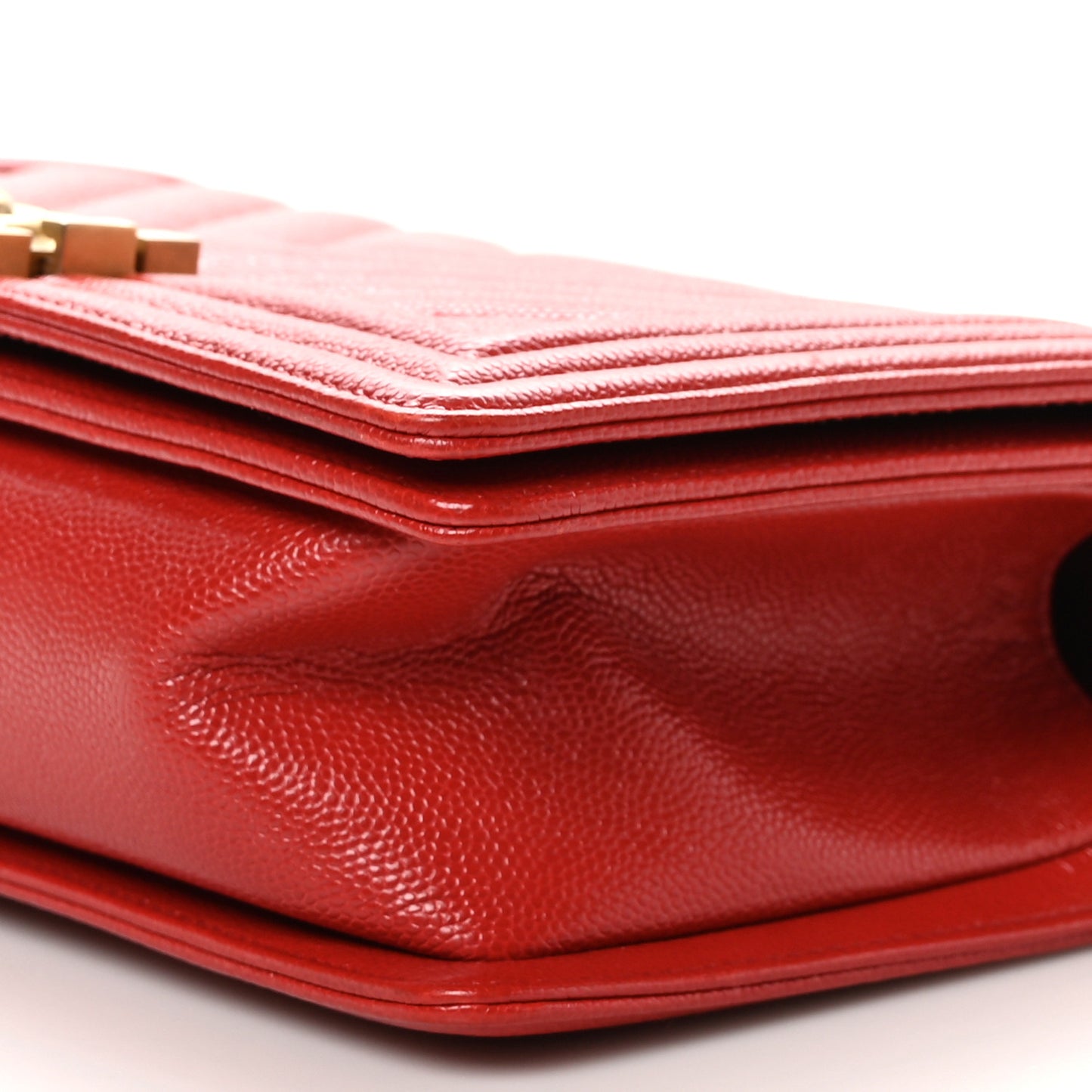 Caviar Chevron Quilted Medium Boy Flap Red