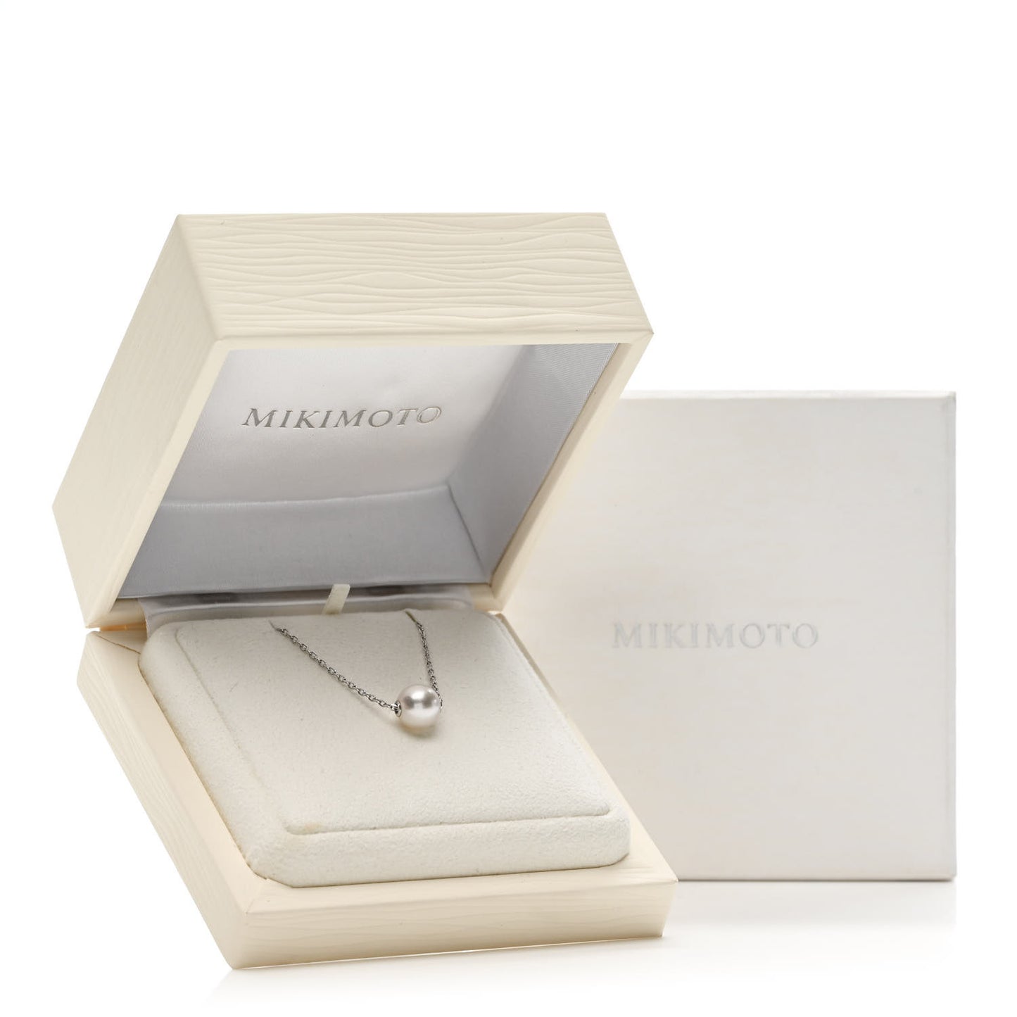 18K White Gold Akoya Cultured Pearl 8-8.5mm Single Pendant Necklace