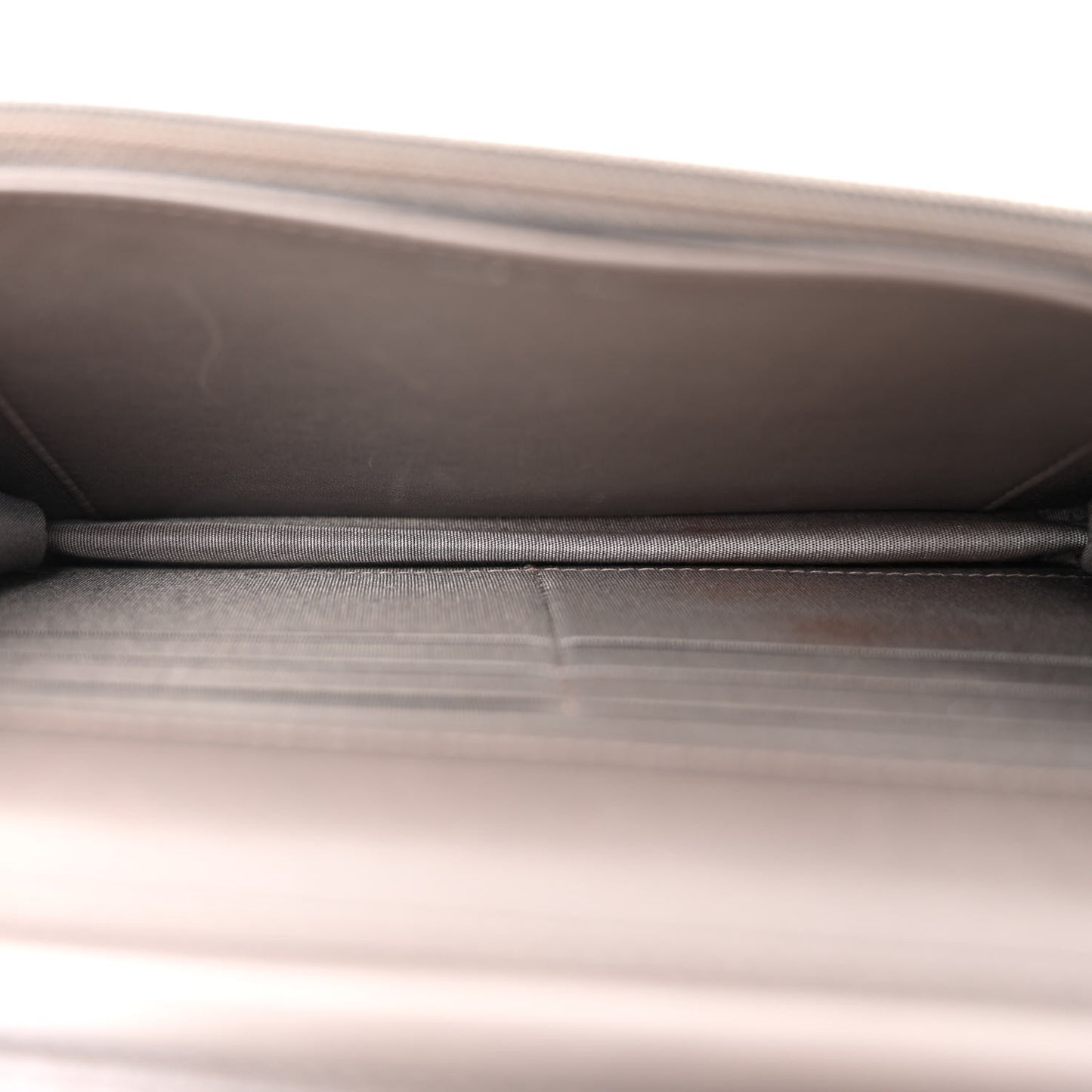 Calfskin Resin Stitched Wallet On Chain WOC Grey