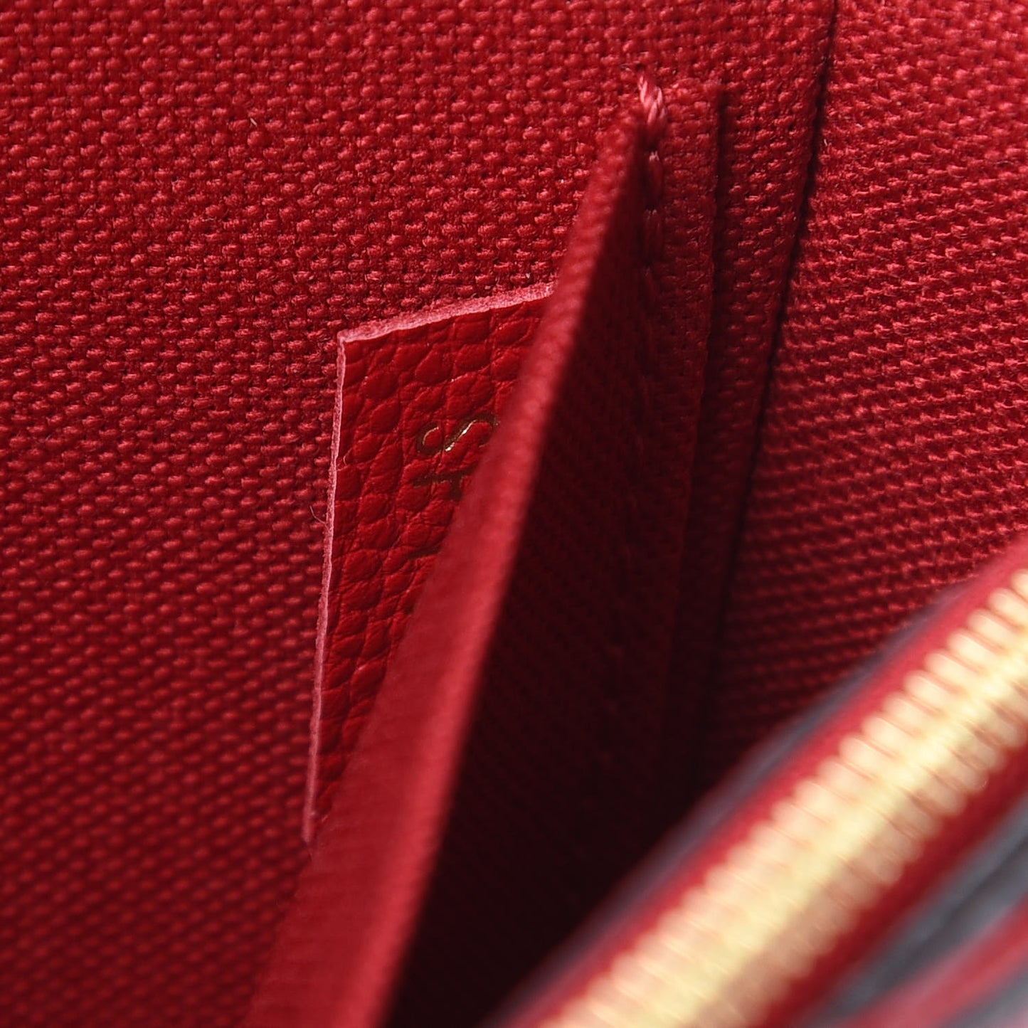 Empreinte Pochette Felicie Chain Wallet Scarlet