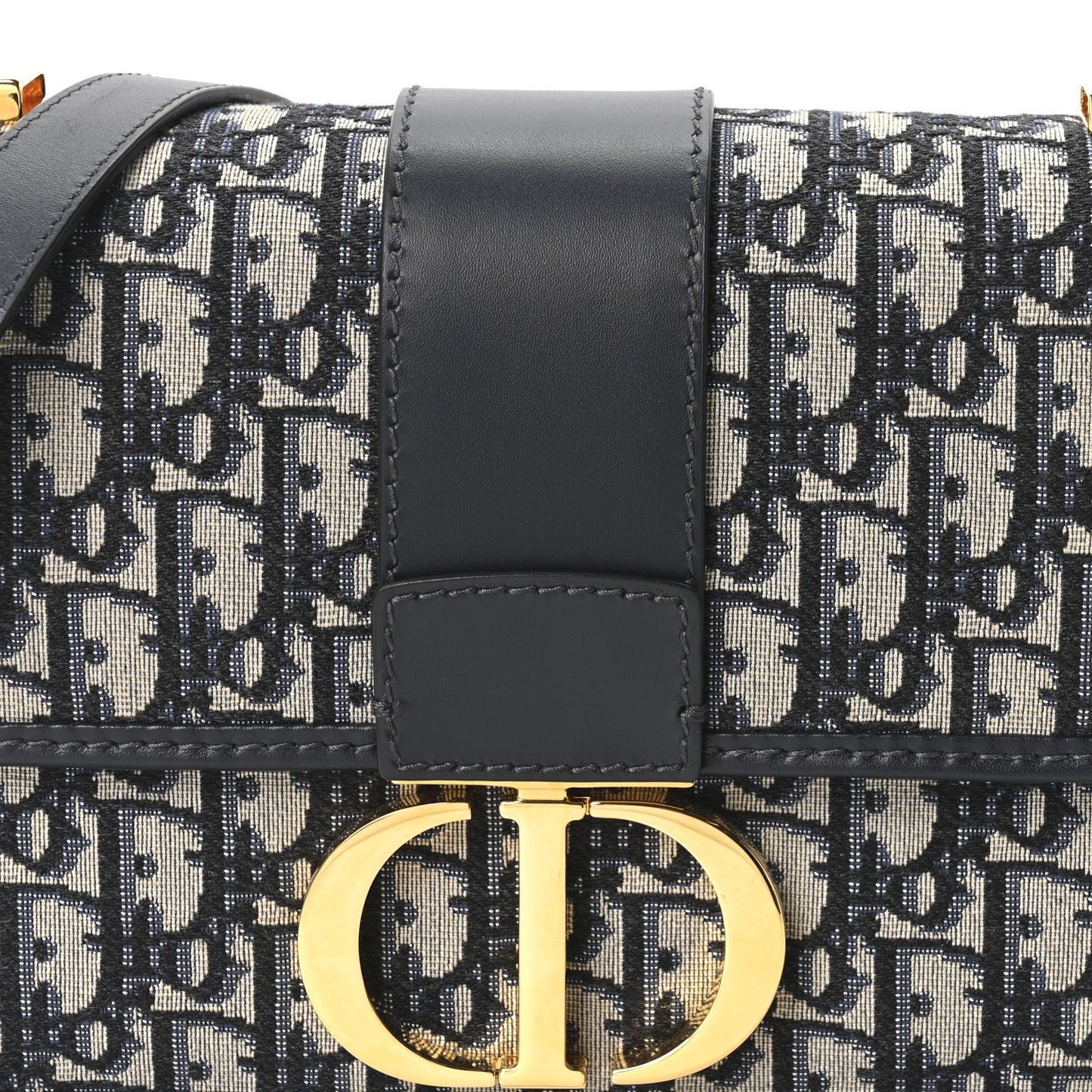 Oblique 30 Montaigne Flap Bag Blue