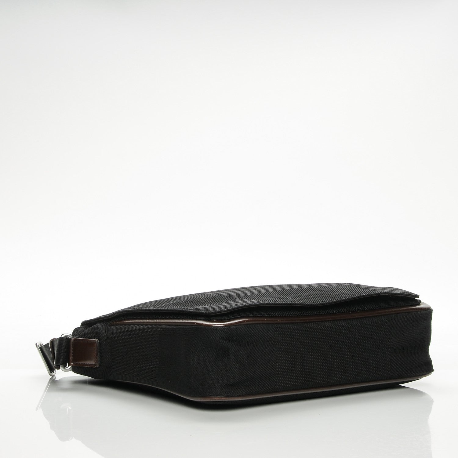 Louis Vuitton Damier Geant Messenger Bag Black 4 of 7