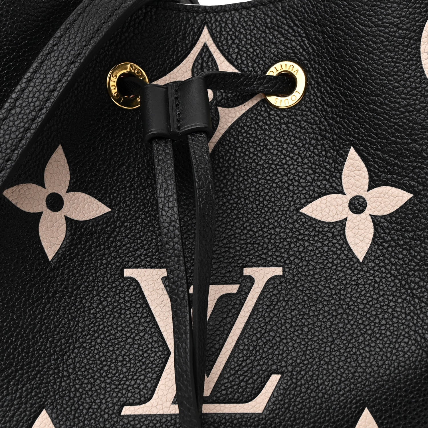 Louis Vuitton Empreinte Monogram Giant Neonoe MM Black Beige 9 of 14