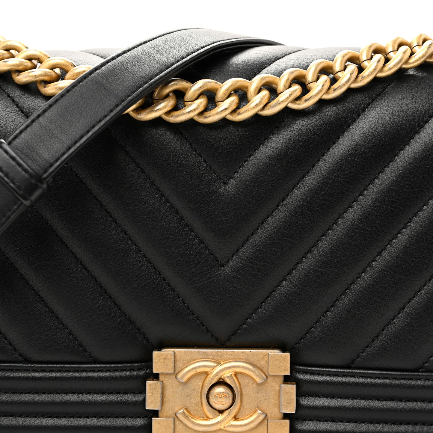Calfskin Chevron Quilted Medium Boy Flap Black