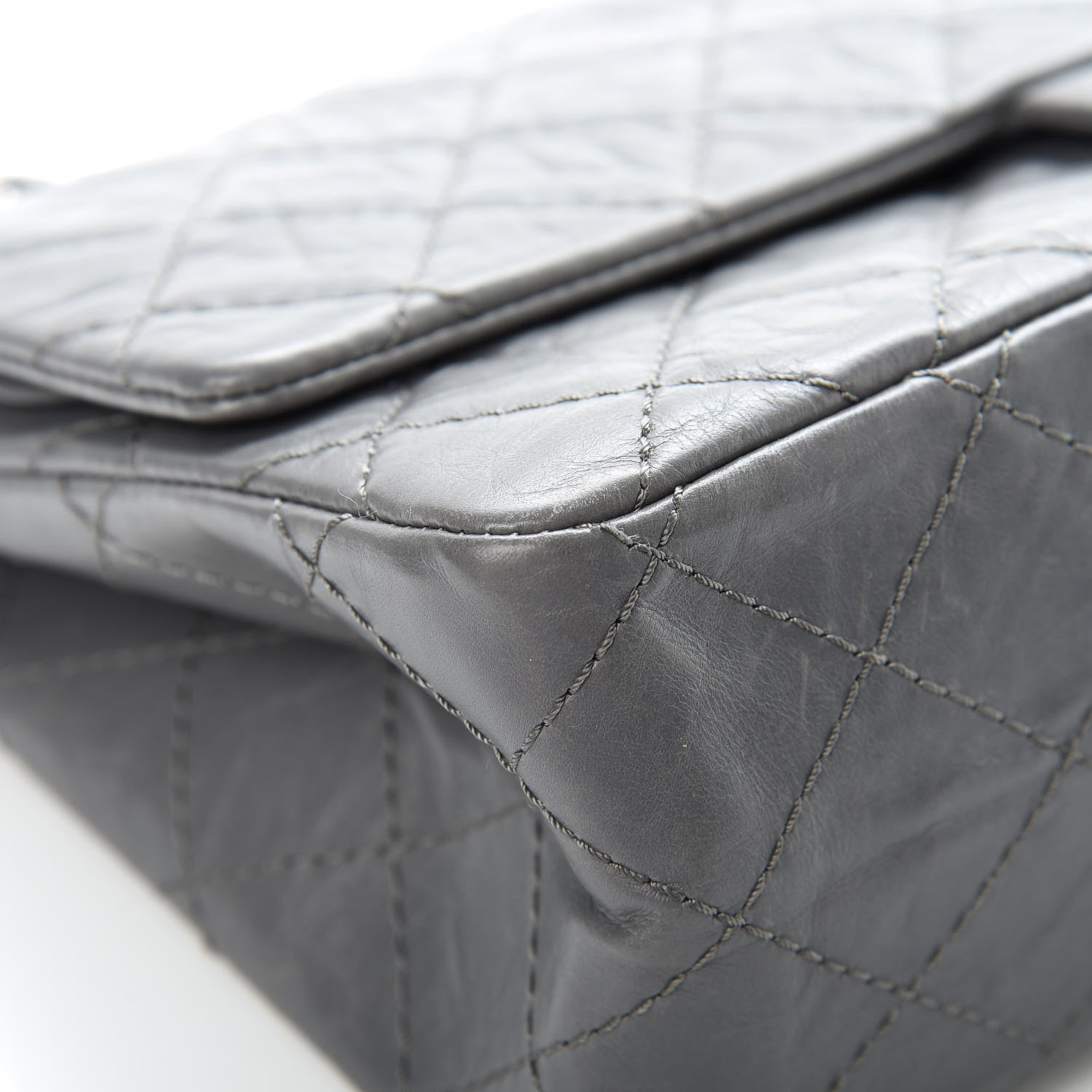 Chanel Aged Calfskin Quilted 2.55 Reissue 226 Flap Grey 10 of 17