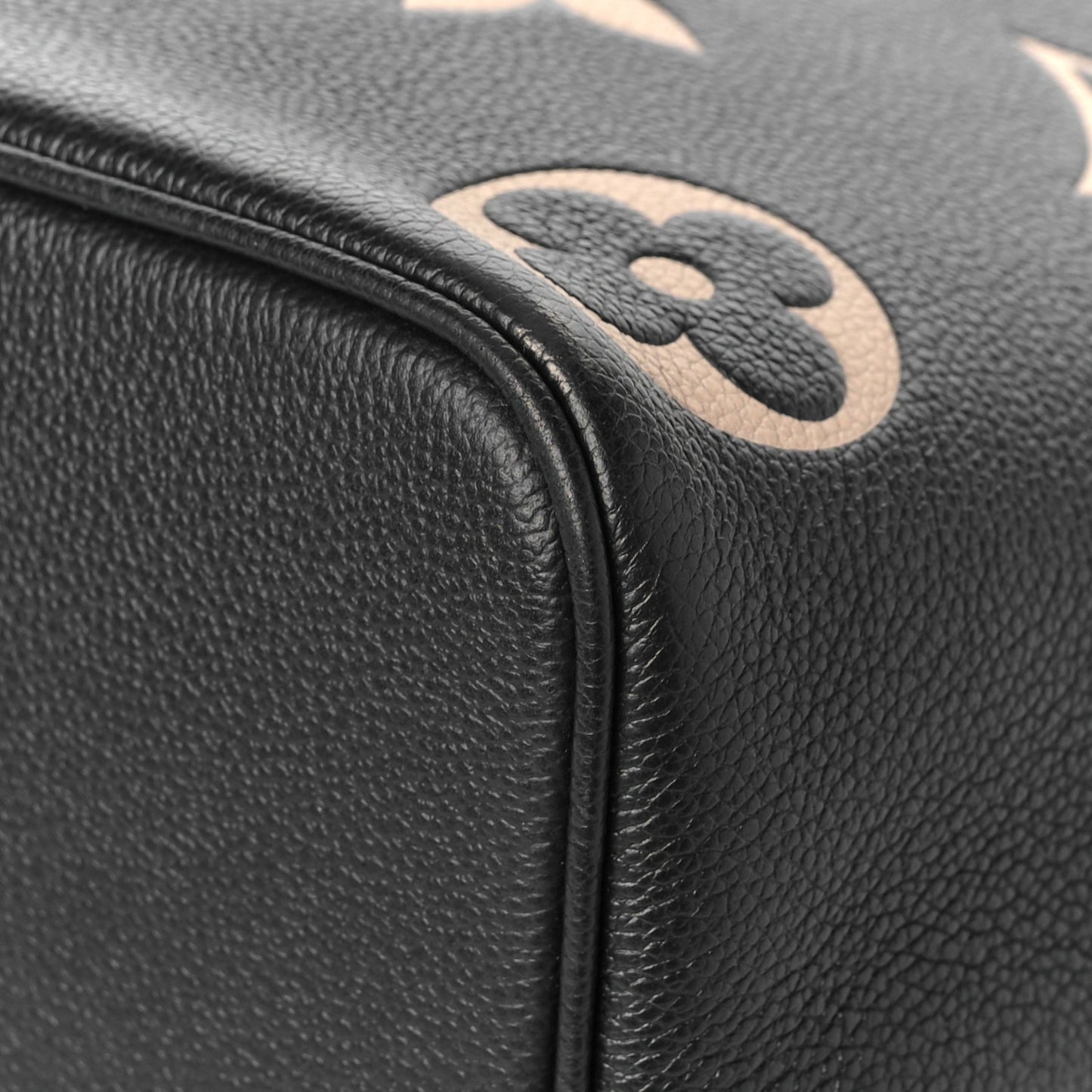 Empreinte Monogram Giant Neonoe MM Black Beige