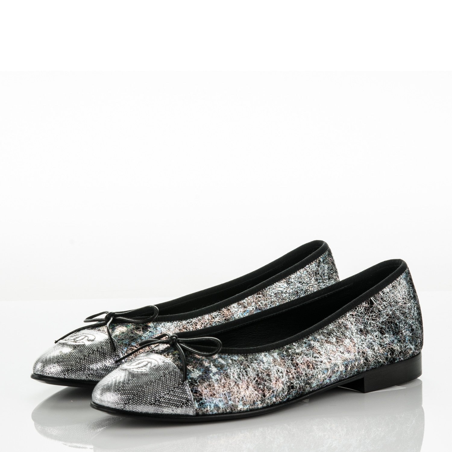 Chanel Metallic Calfskin Hologram Cap Toe Ballerina Flats 38.5 Silver 3 of 7